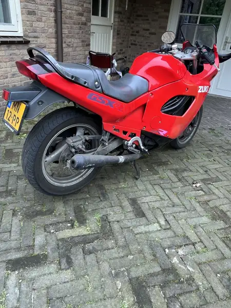 Suzuki GSX 400 - foto 4