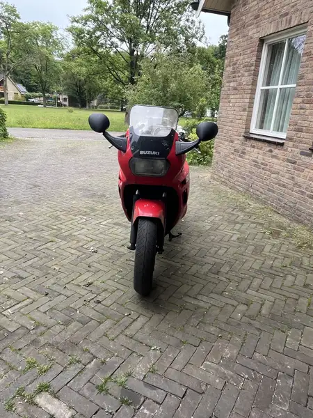 Suzuki GSX 400 - foto 2