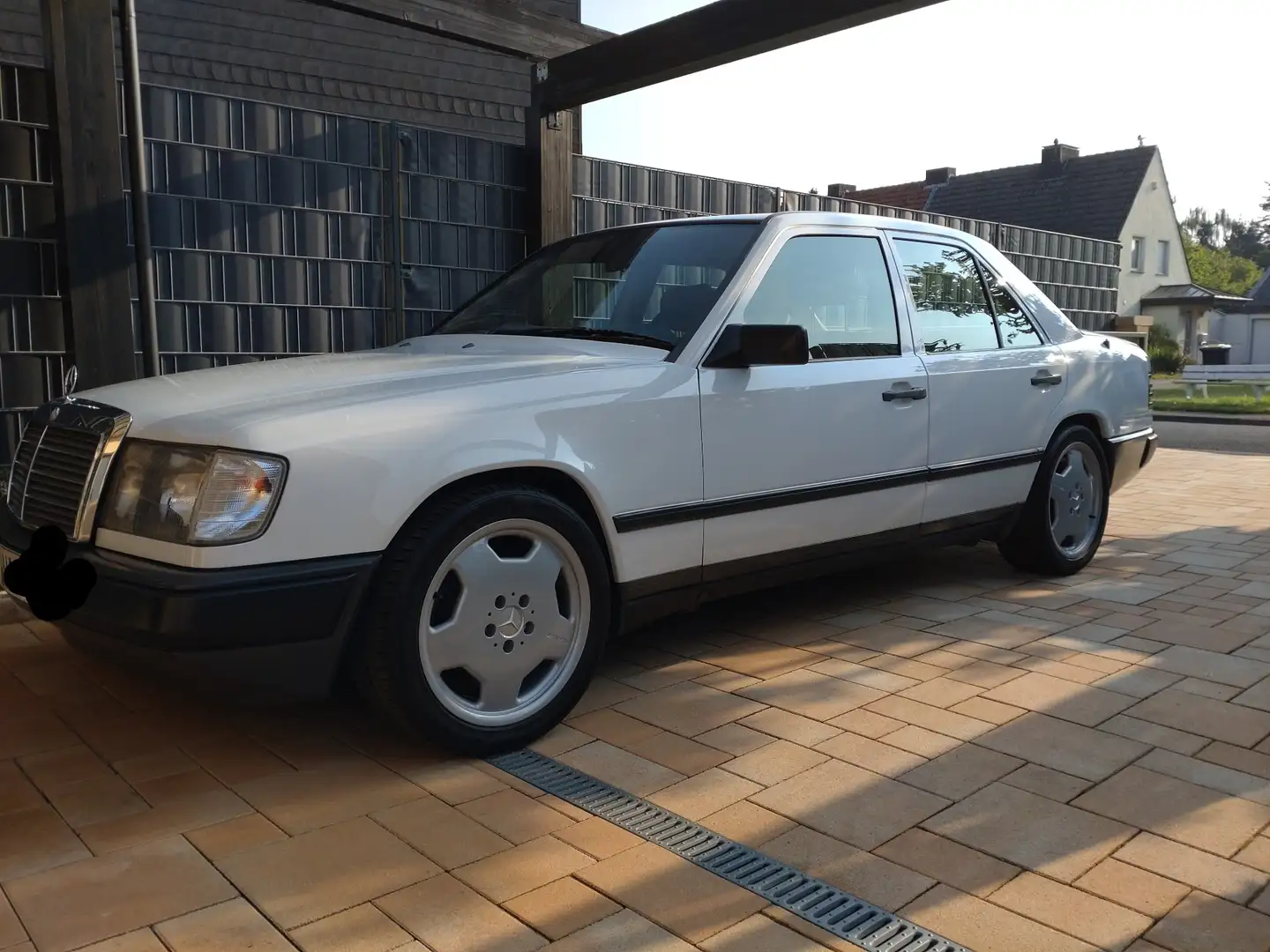 Mercedes-Benz E 250 W124 1.Hand GW NR Note 2 plus 108 PS Alb - 2