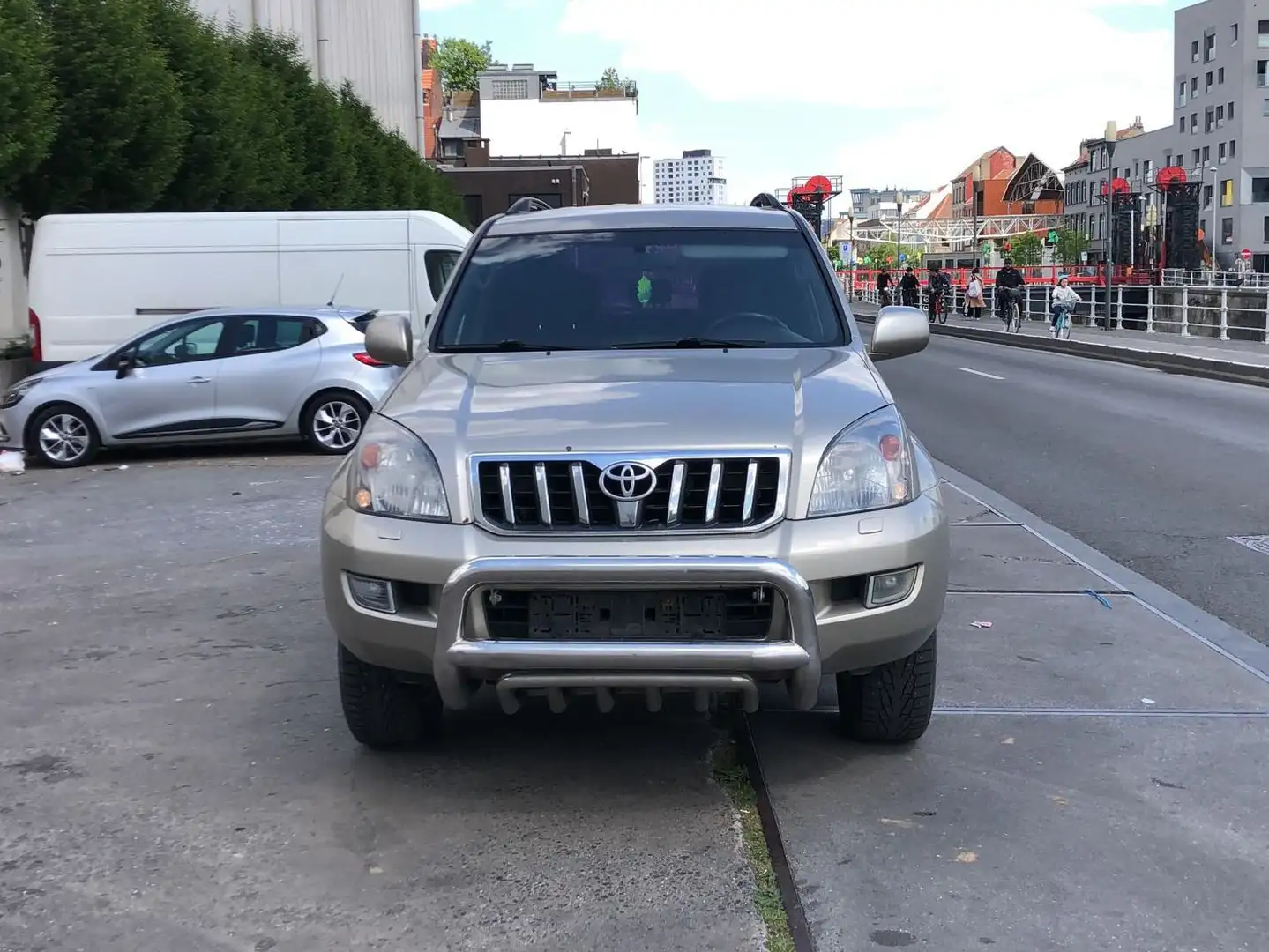 Toyota Land Cruiser Landcruiser 3.0 Turbo D4D VIP 8pl. Beige - 2