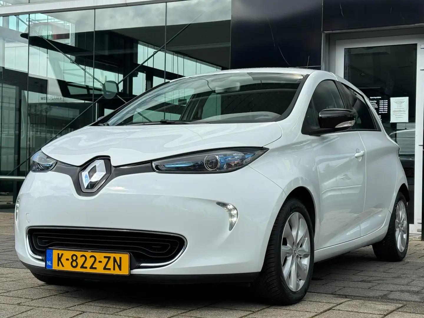 Renault ZOE R240 Intens 22 kWh incl Koopaccu! White - 2