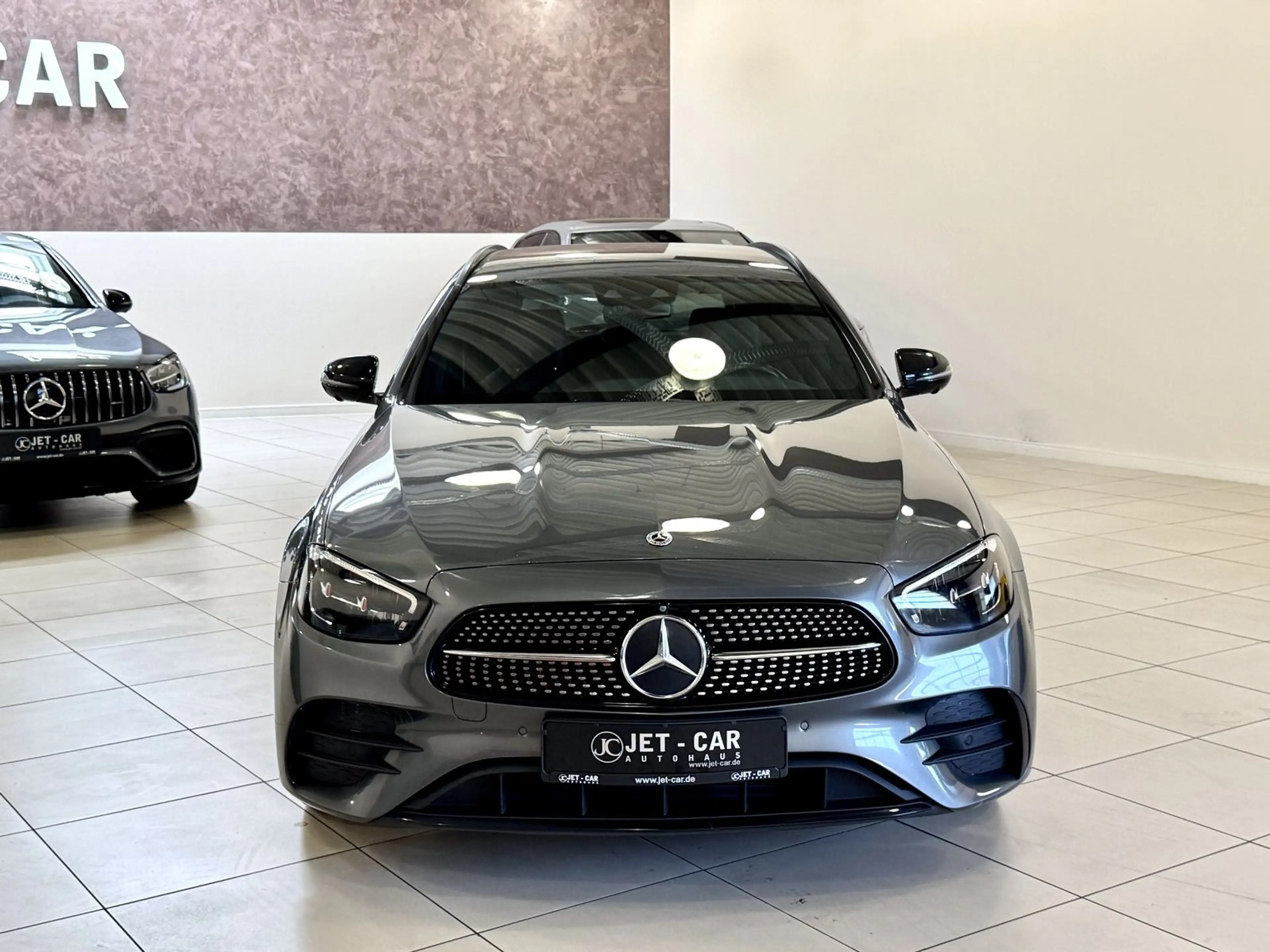 Mercedes-Benz E 400 4Matic AMG Line *Nappa-HUD-STHZ-Night-19" — photo 4