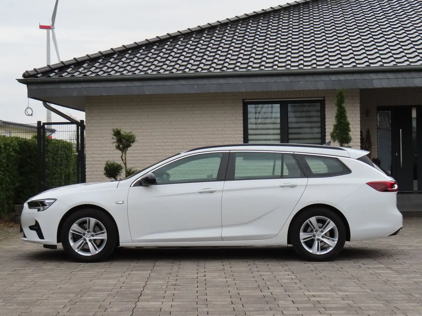 Opel Insignia Sports Tourer 2.0 Business *174 PS* Blanc - 2