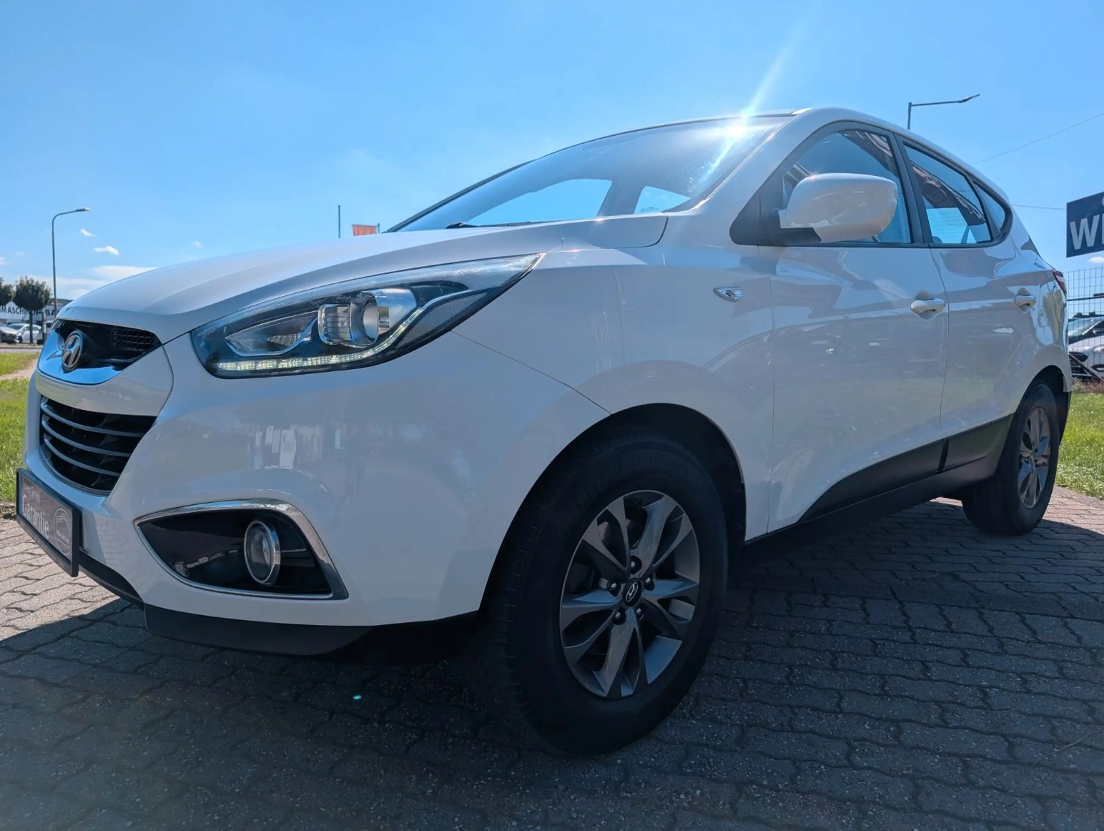 Hyundai iX35 FIFA World Cup Edition 2WD*1-HAND*KLIMA*PDC — photo 15