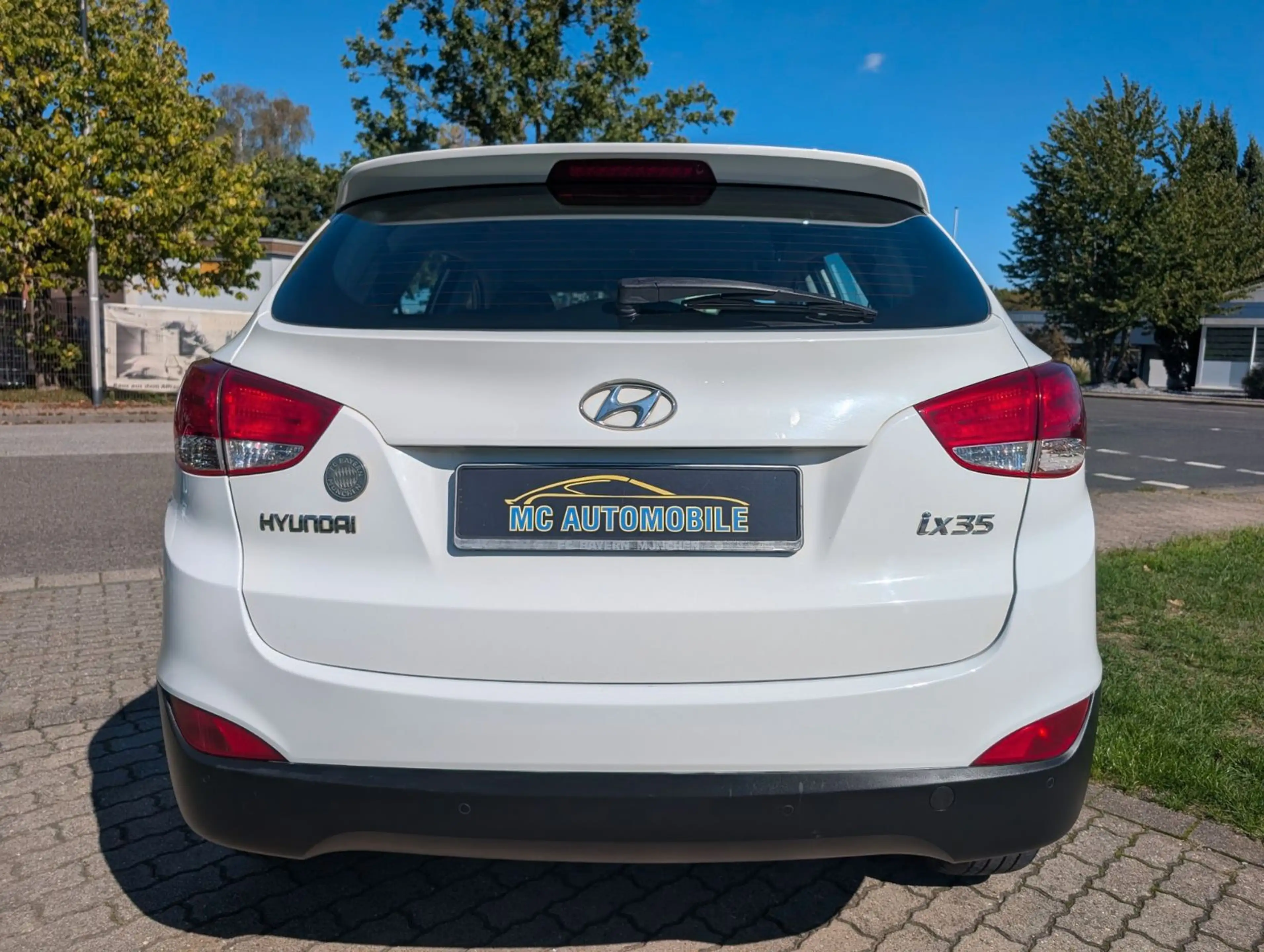 Hyundai iX35 FIFA World Cup Edition 2WD*1-HAND*KLIMA*PDC — photo 12