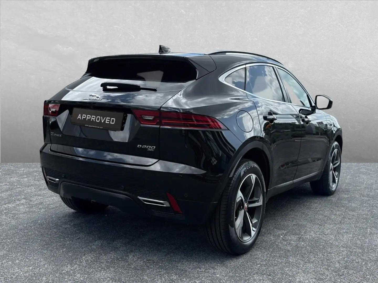 Jaguar E-Pace SE D200 Pano AHK 19 Zoll 3D Kam Keyless Noir - 2