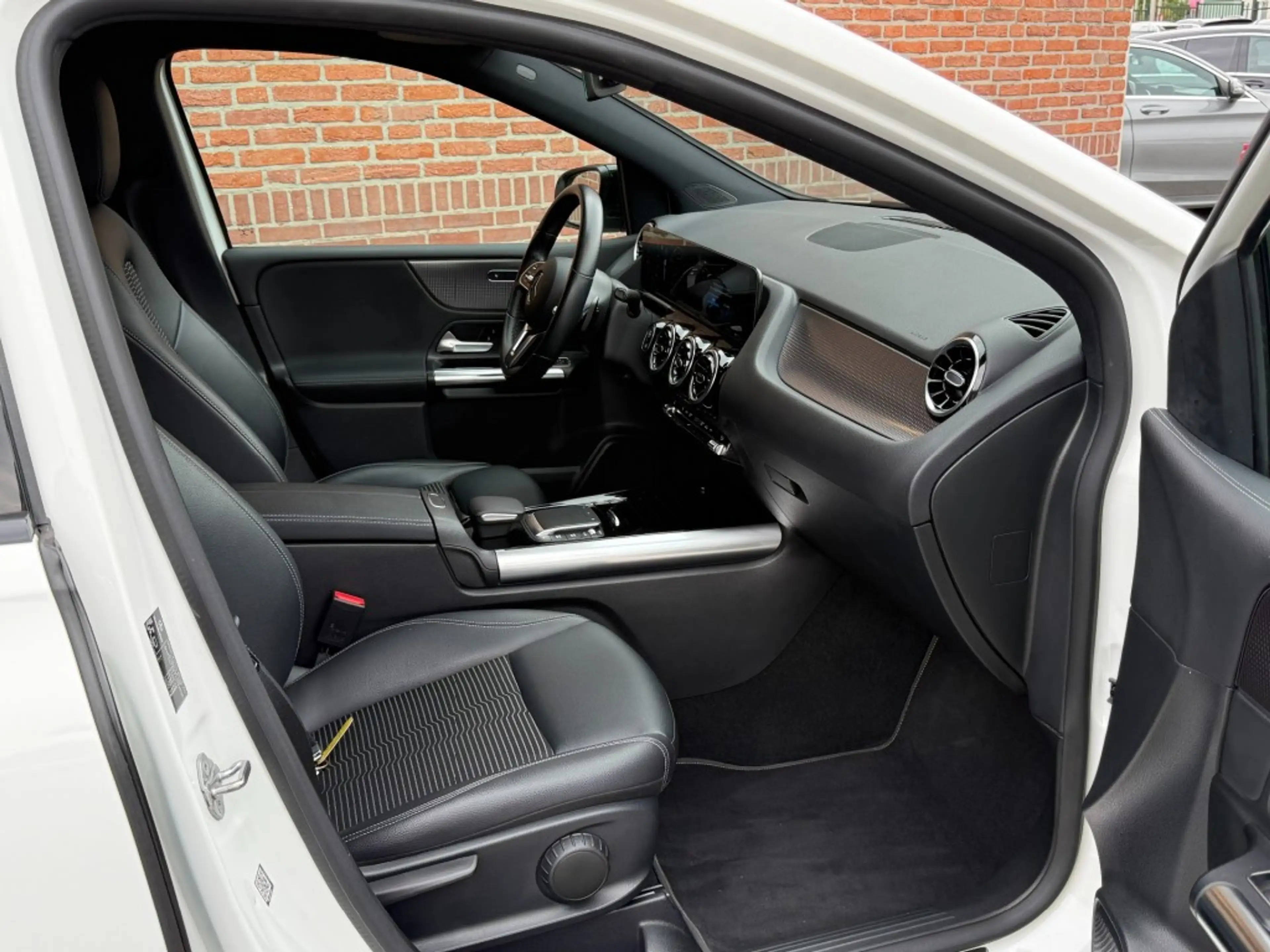 Mercedes-Benz B 250 250 4M. PREMIUM automaat — photo 3