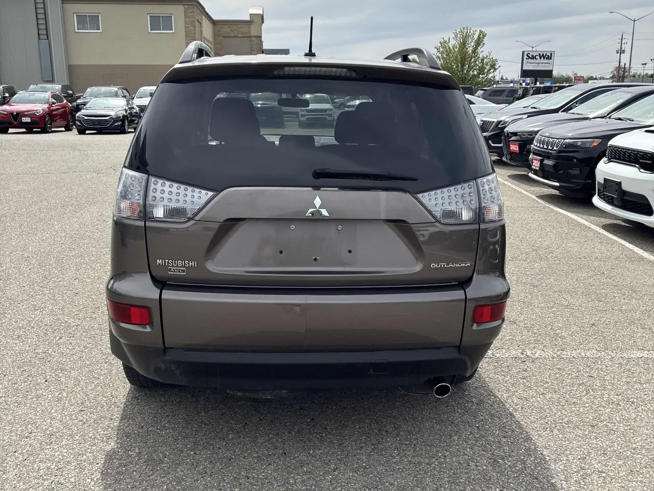 Mitsubishi Outlander снимка Mitsubishi Outlander