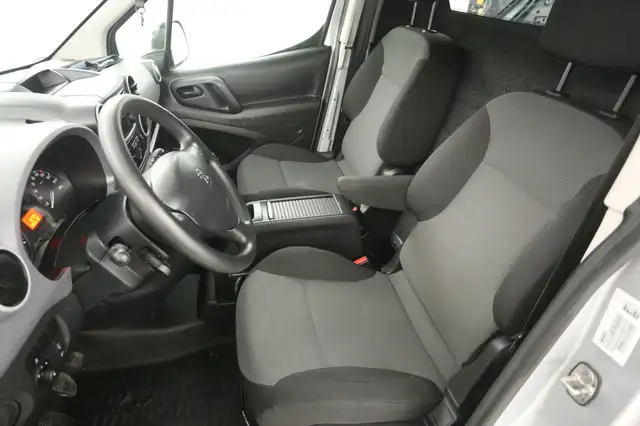 Peugeot Partner view 9