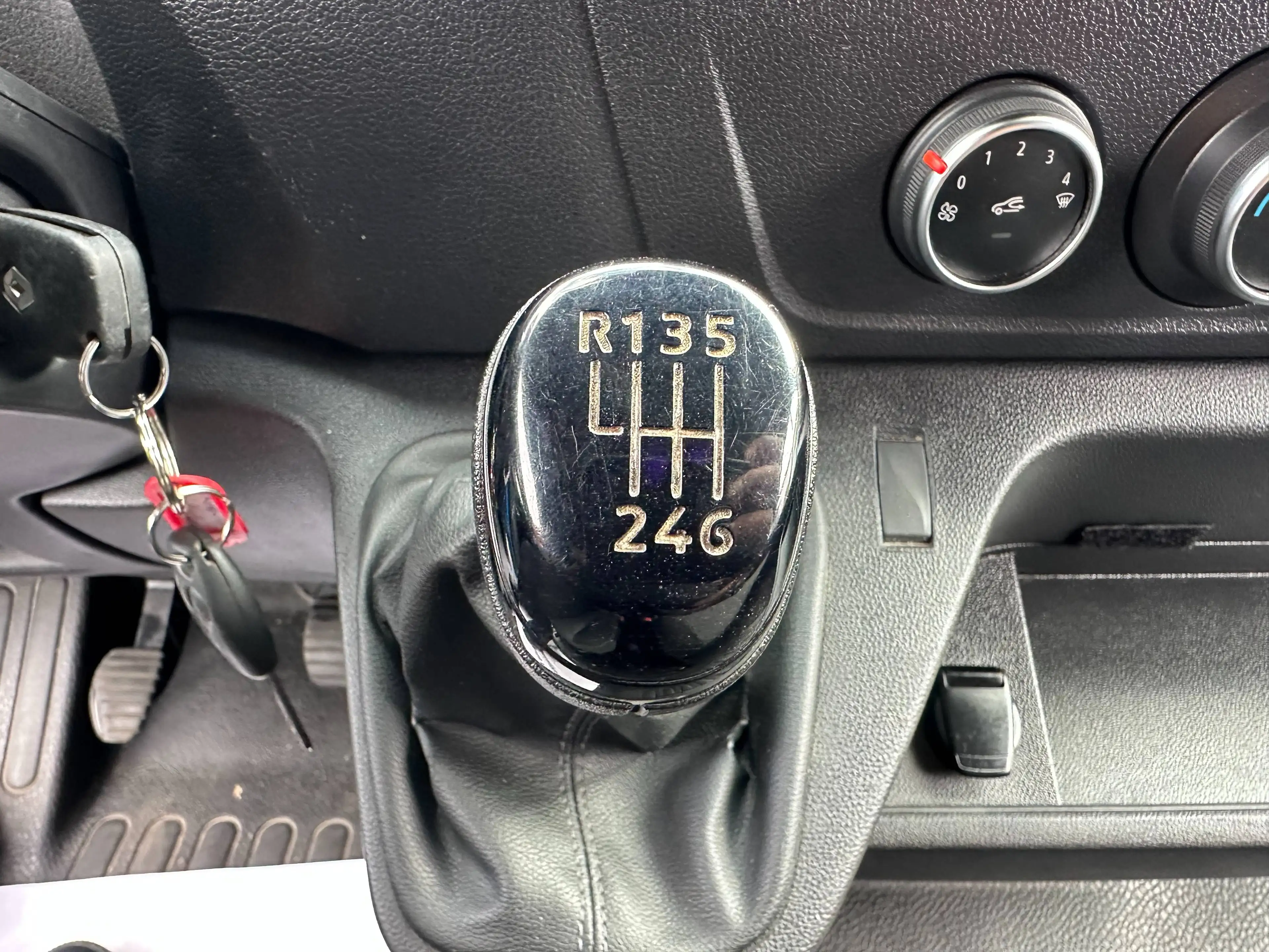 Renault Master 2.3 dCi Kasten 2,8t+2.HAND+3 SITZE+6 GANG+SCHEBETÜR+EURO 6 KAT+MWST. — photo 8