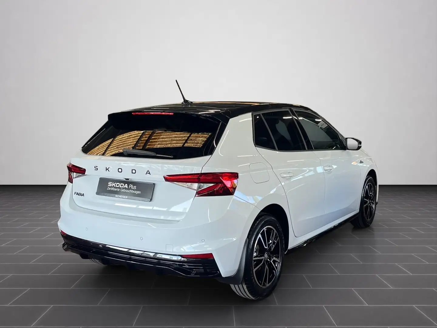 Skoda Fabia 1.0 TSI DSG Monte Carlo Klima, SHZ, ACC, P Weiß - 2