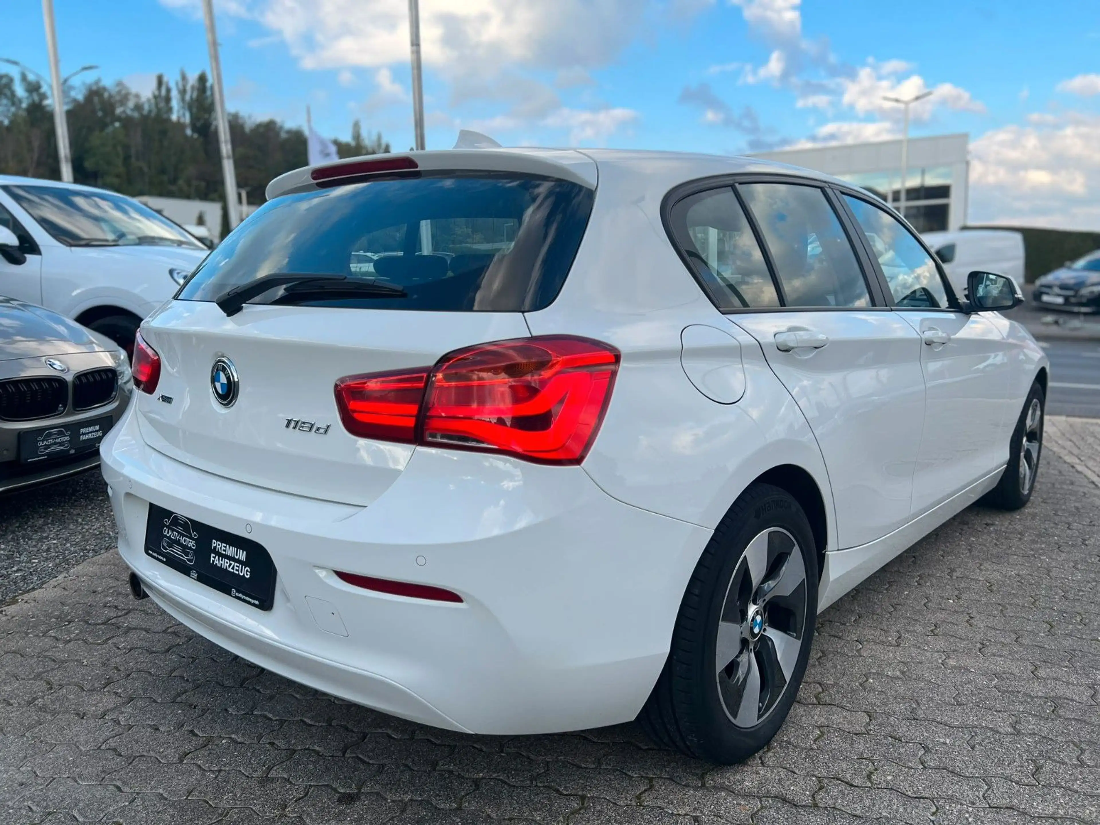 BMW 118 d xDRIVE ADVANTAGE-LED-KLIMA-PDC-TEMPO-NAVI — photo 4