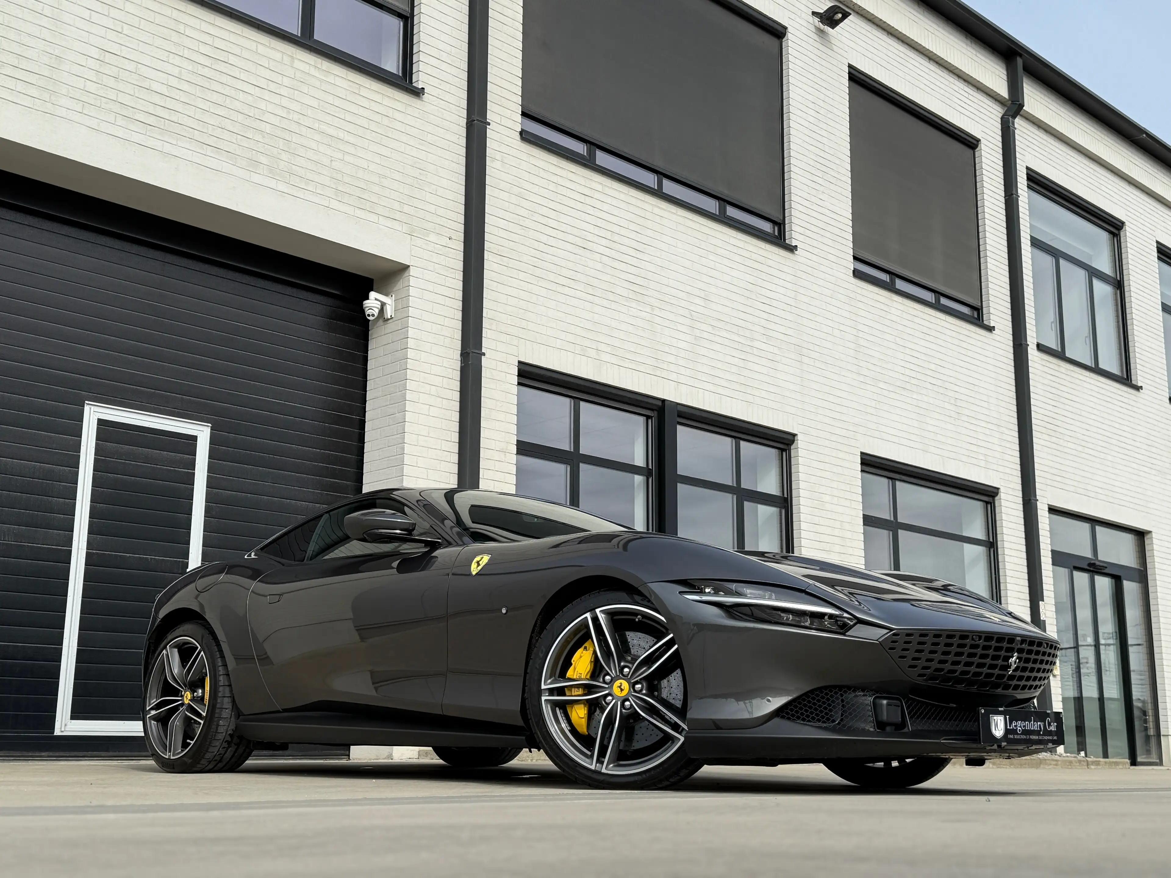 Ferrari Roma CARBON / MAGNERIDE / PASSENGER-DISPLAY / MATRIX