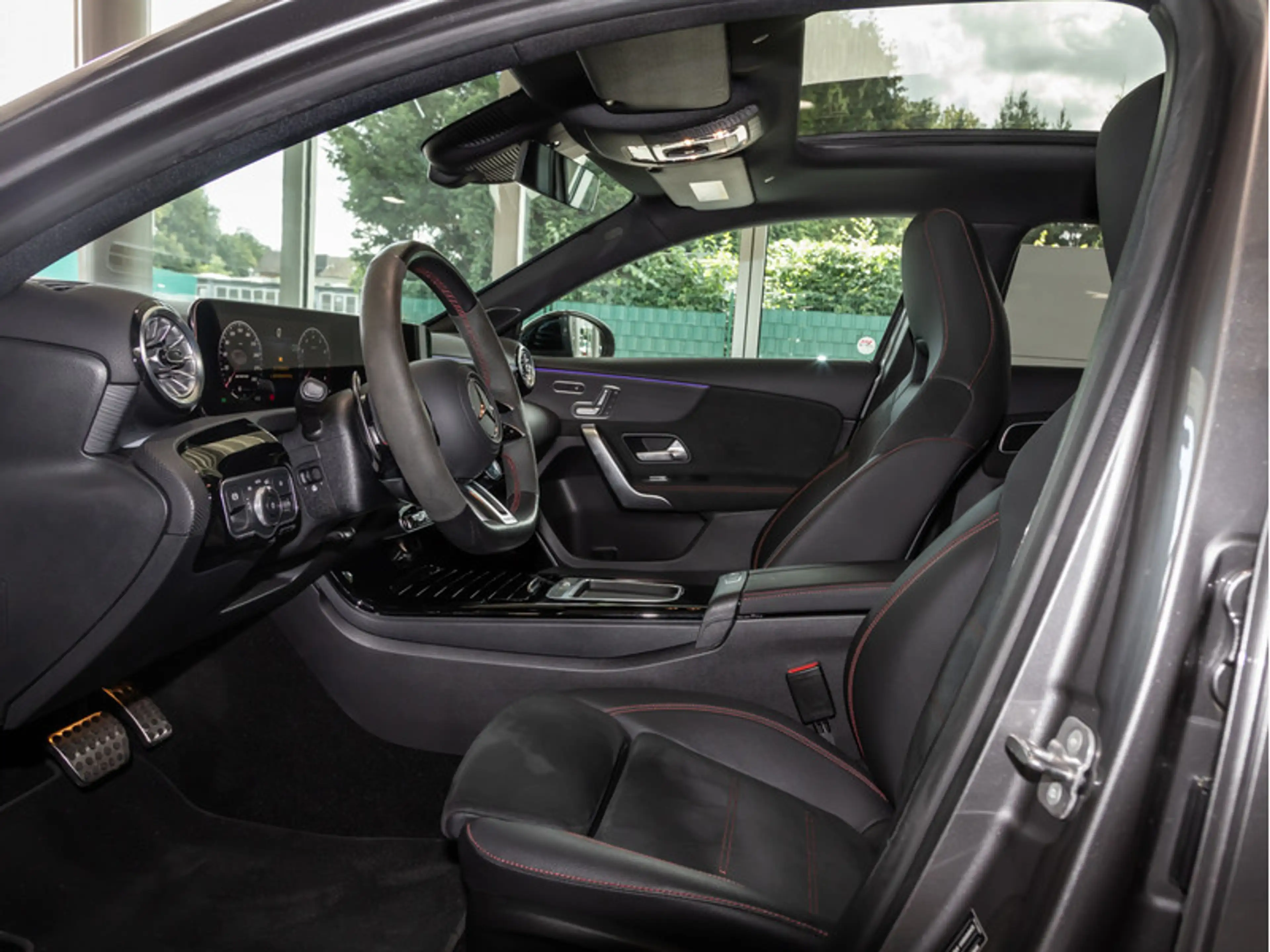 Mercedes-Benz A 45 AMG S 4M+ Premium+/Aero/Pano/Burm/Night/19" — photo 12