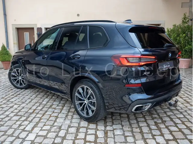 BMW X5 X5 view 4