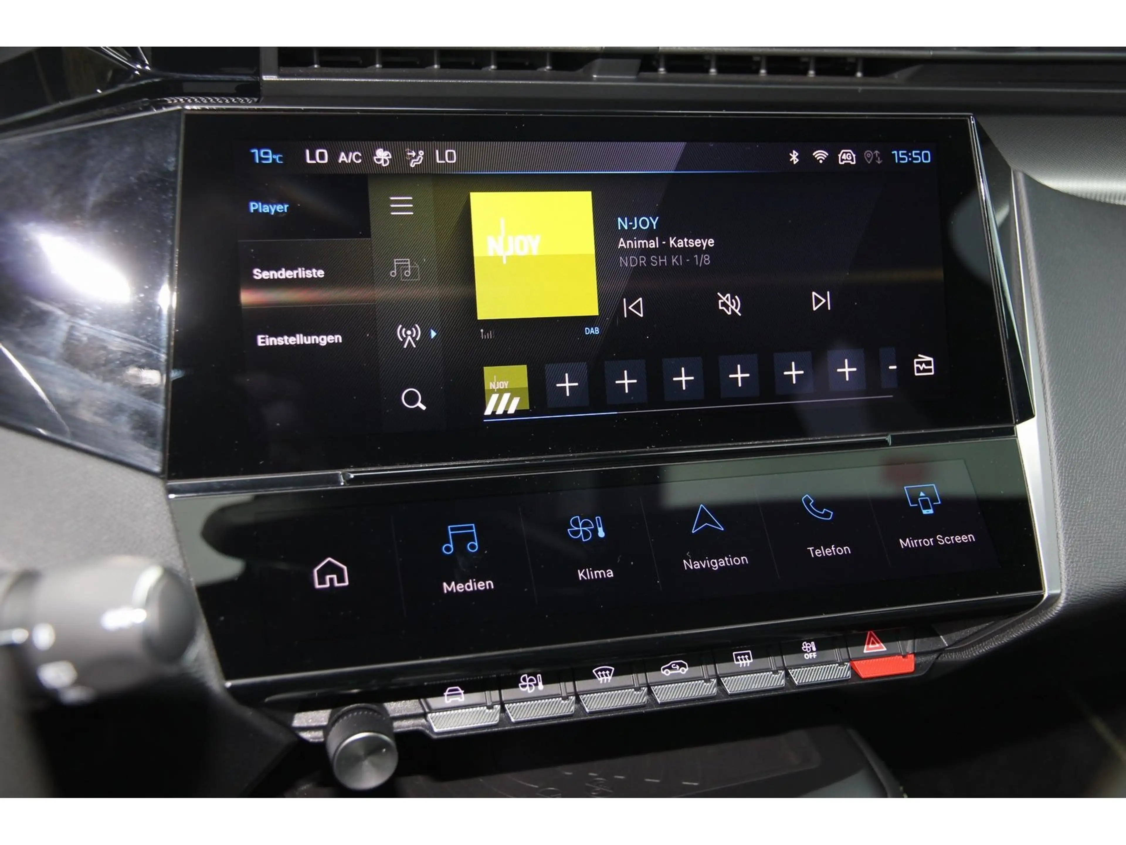 Peugeot 308 SW GT Pack Hybrid 225 e-EAT8 Carplay Matrix — photo 24