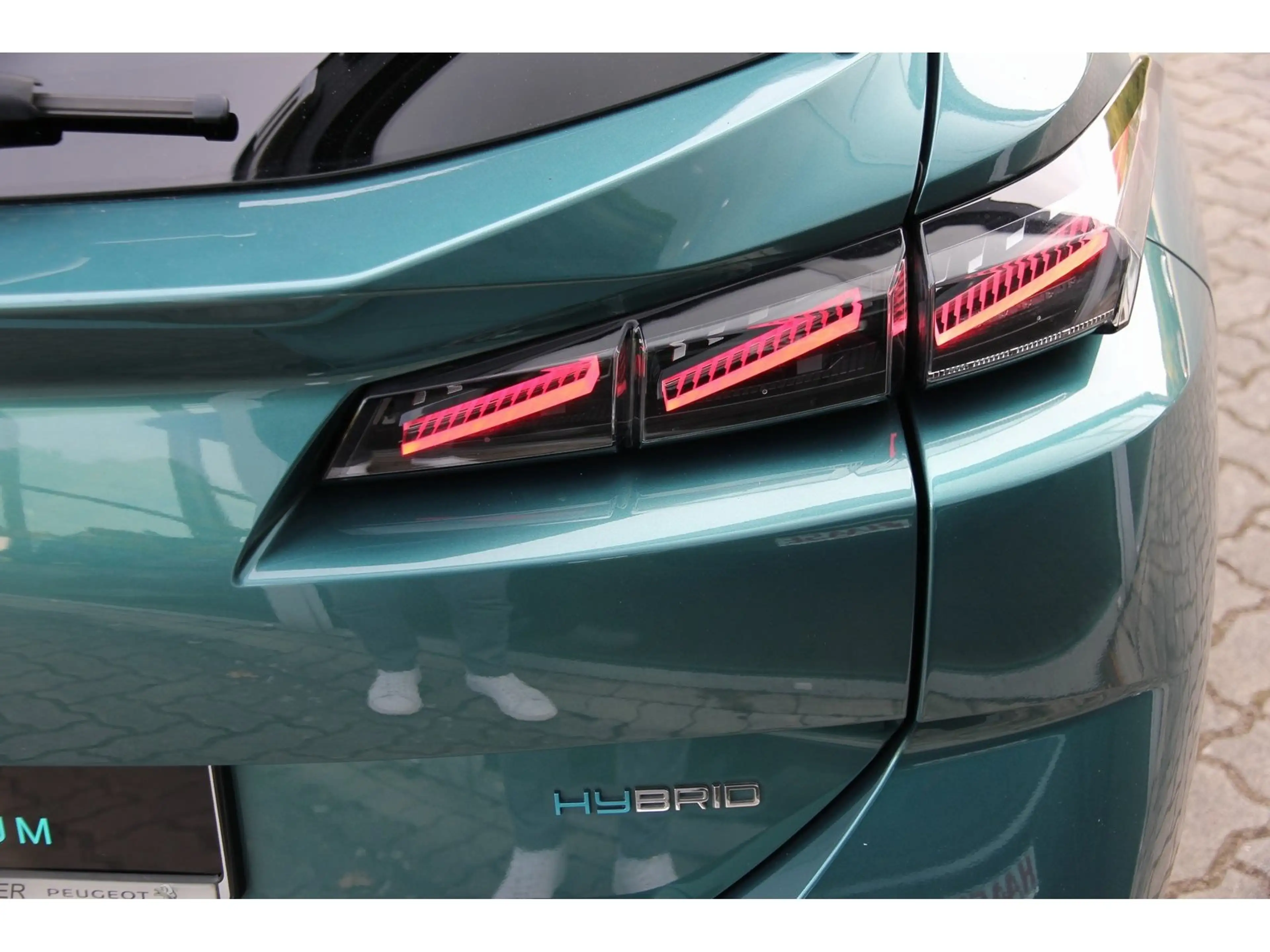 Peugeot 308 SW GT Pack Hybrid 225 e-EAT8 Carplay Matrix — photo 6