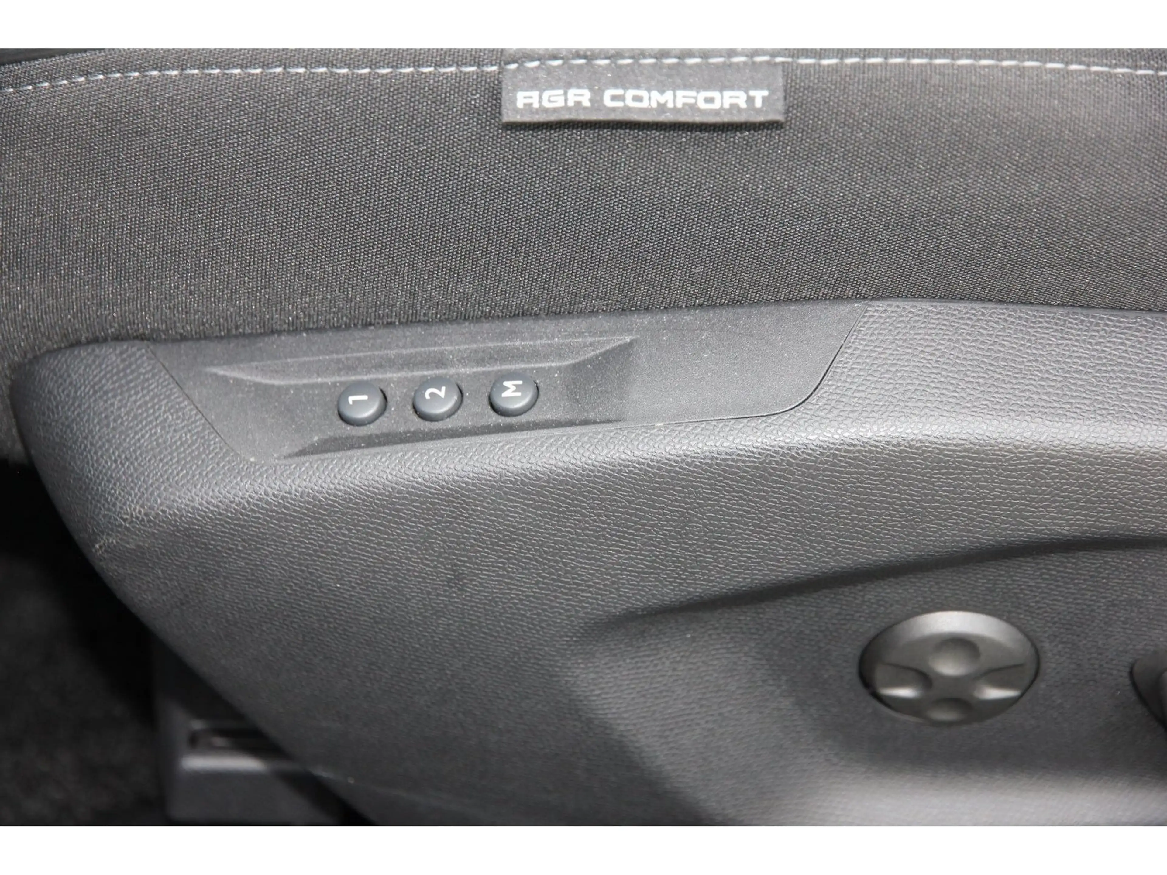 Peugeot 308 SW GT Pack Hybrid 225 e-EAT8 Carplay Matrix — photo 15