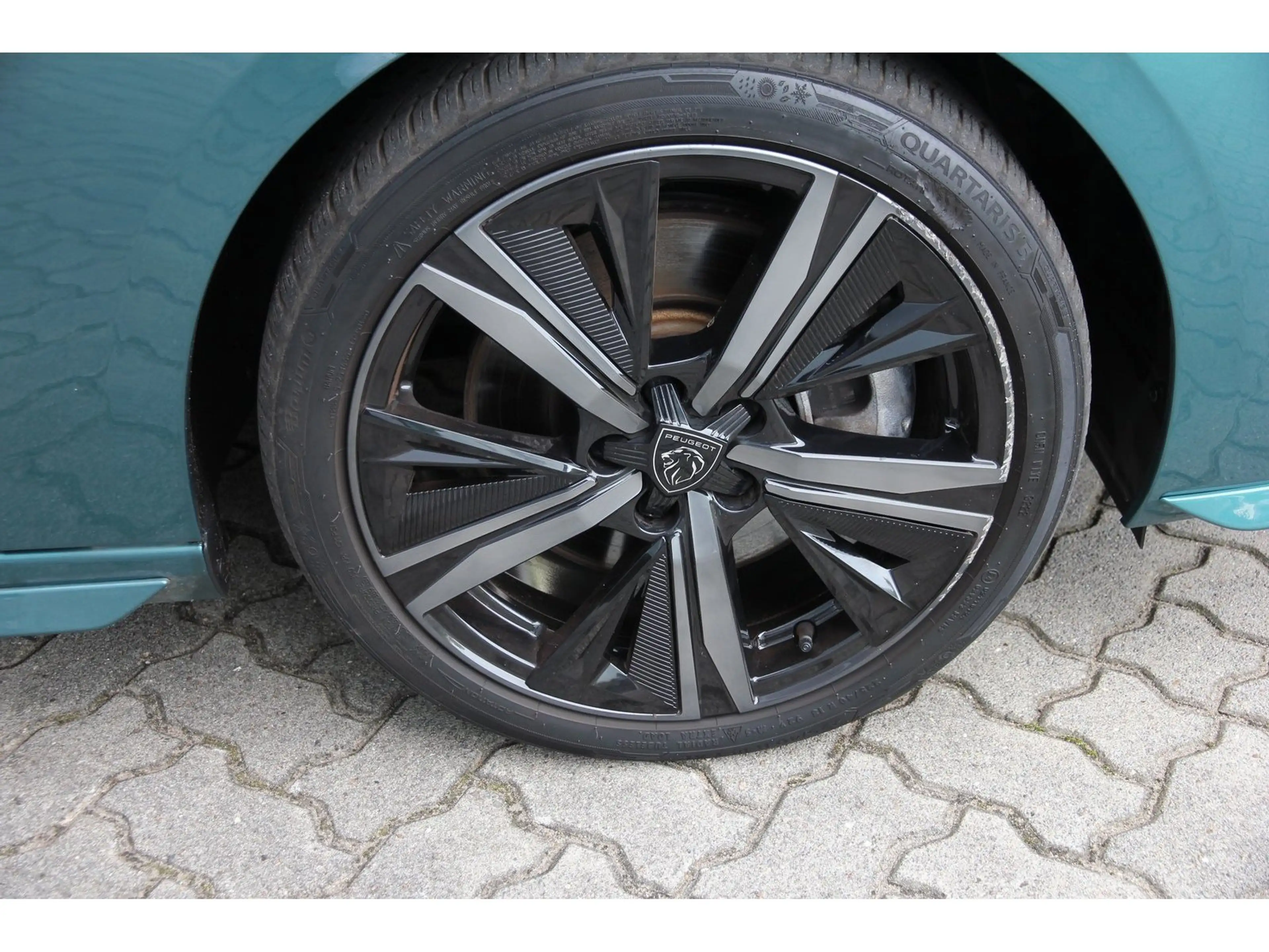 Peugeot 308 SW GT Pack Hybrid 225 e-EAT8 Carplay Matrix — photo 7