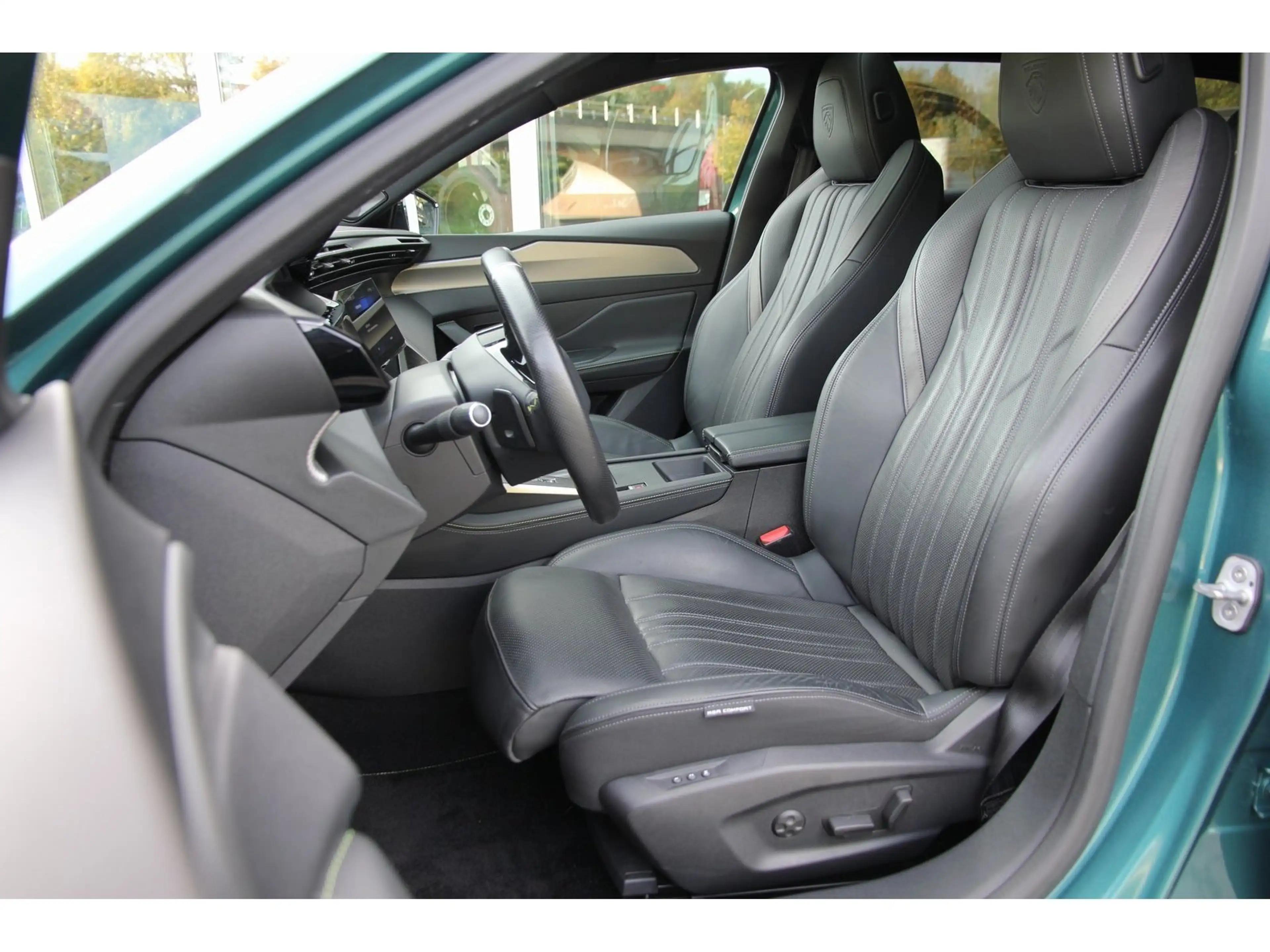 Peugeot 308 SW GT Pack Hybrid 225 e-EAT8 Carplay Matrix — photo 12