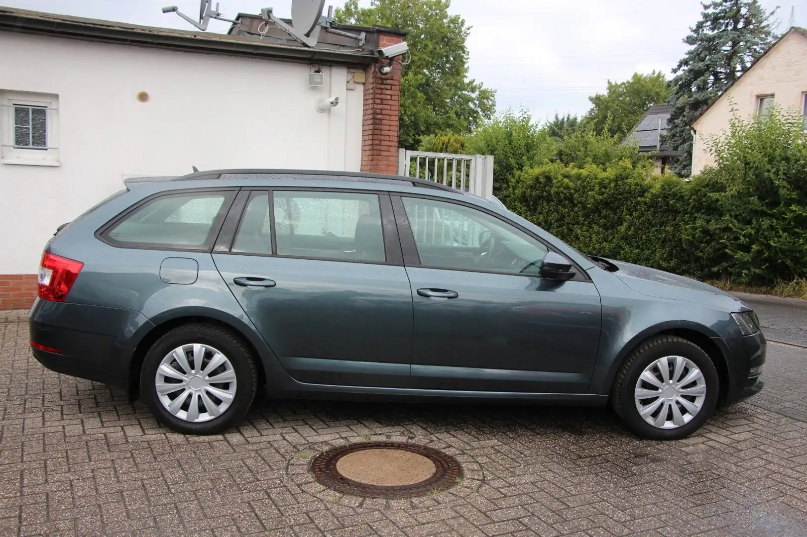 Skoda Octavia 2.0 TDI SCR Style Combi  AHK*PDC*/75859 Grijs - 2