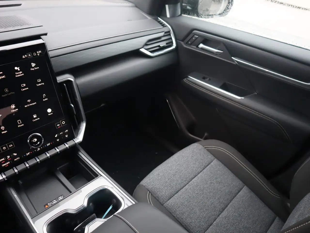 GMC Acadia снимка GMC Acadia