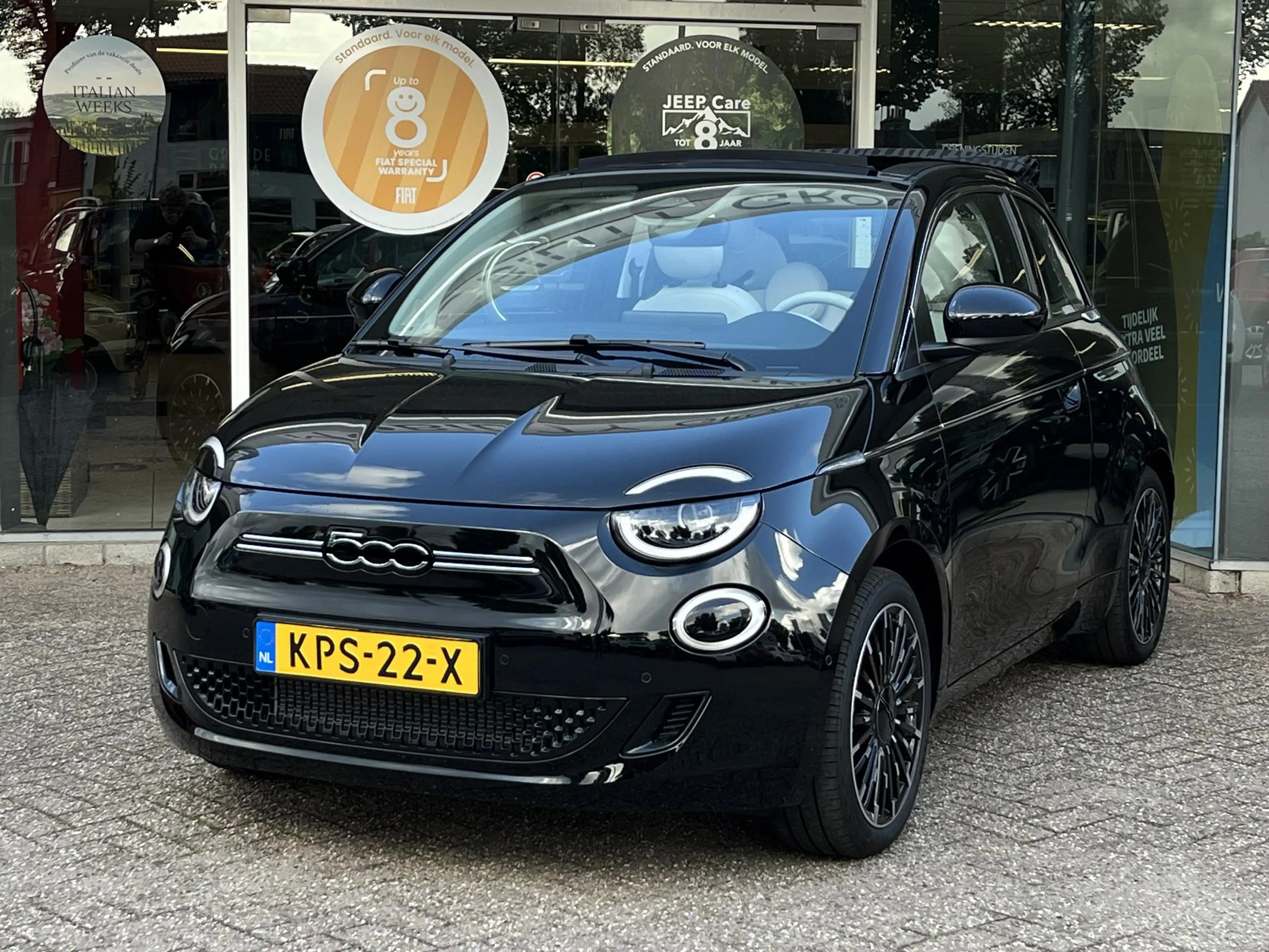 Fiat 500C La Prima 42 kWh | Cabrio | Apple-Android | Parkeer — photo 2