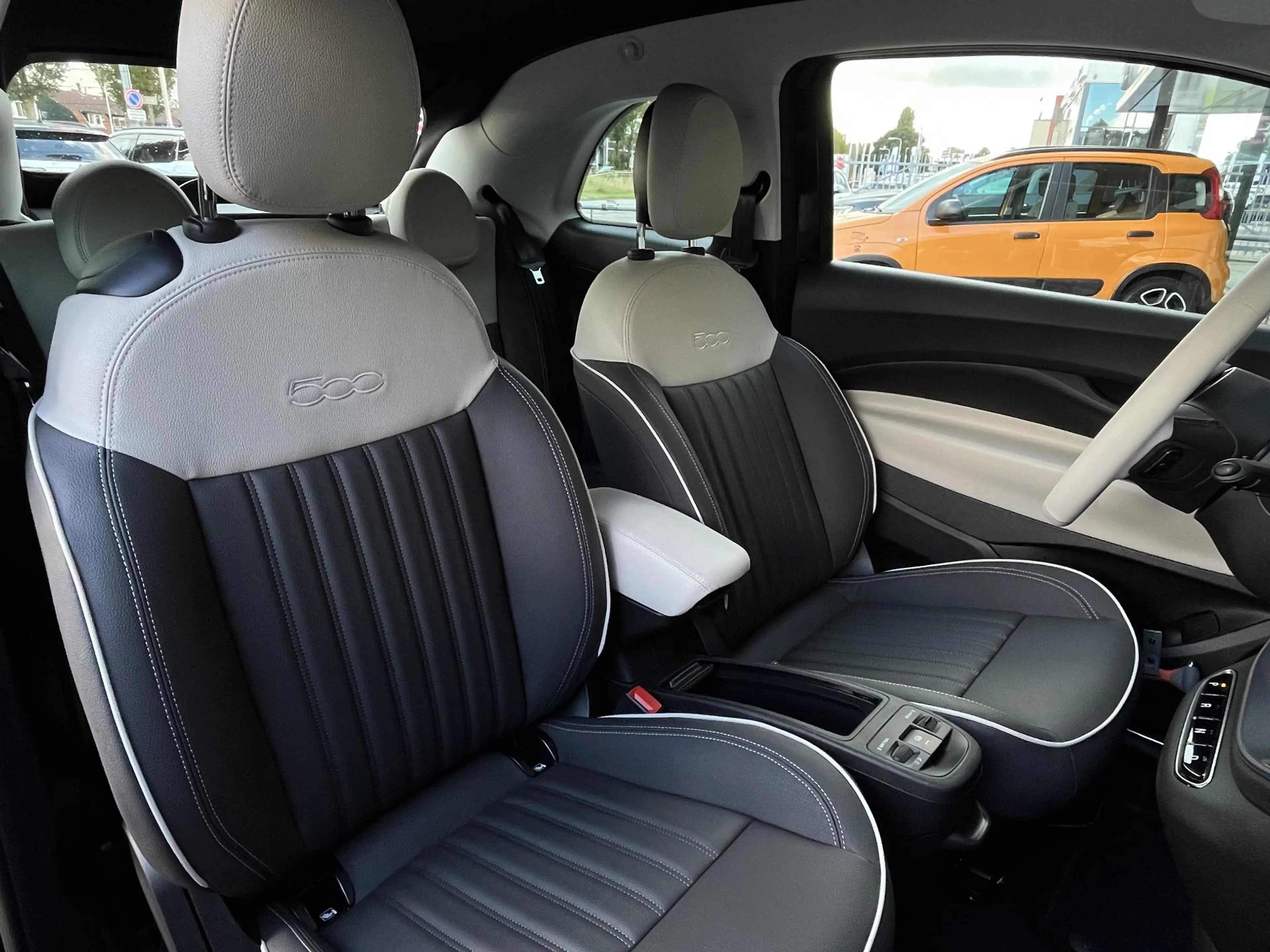 Fiat 500C La Prima 42 kWh | Cabrio | Apple-Android | Parkeer — photo 7
