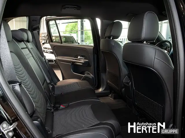 Mercedes-Benz GLB view 15