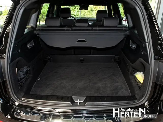 Mercedes-Benz GLB view 14