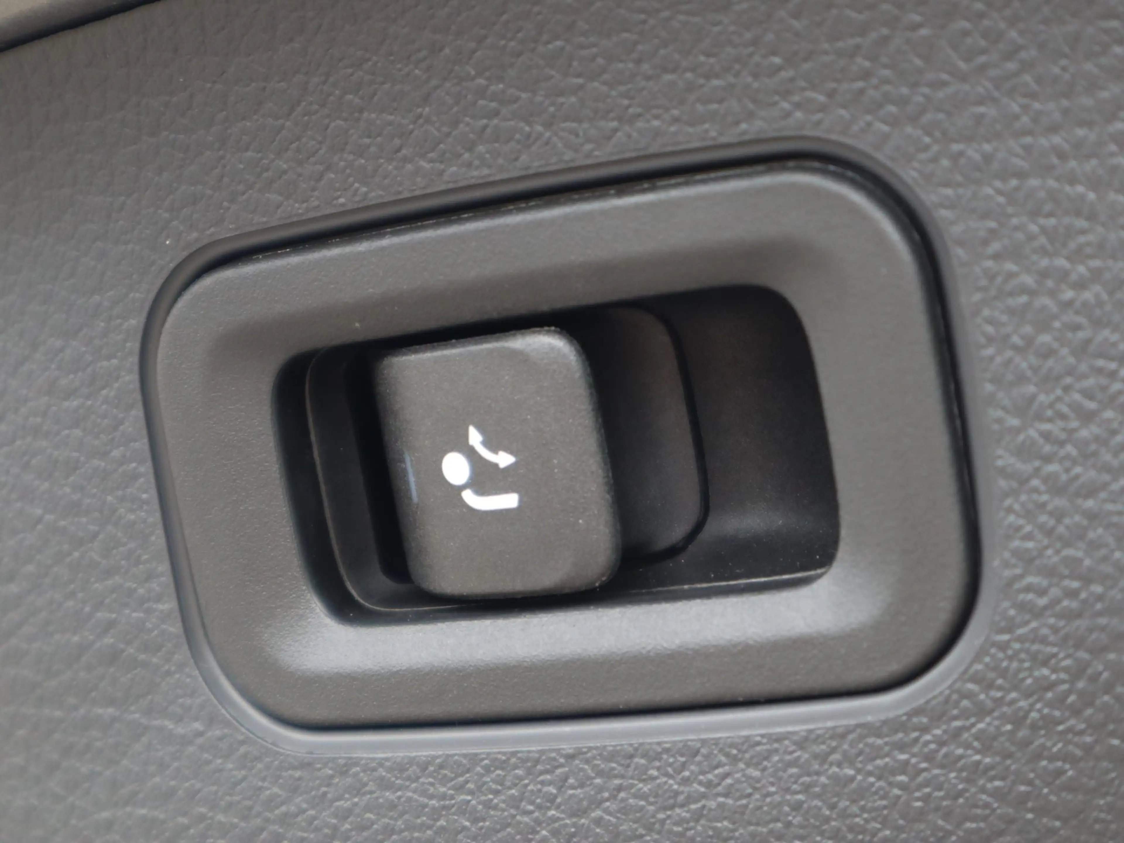 Mercedes-Benz EQA 250 250+ Business Solution AMG 71 kWh — photo 7