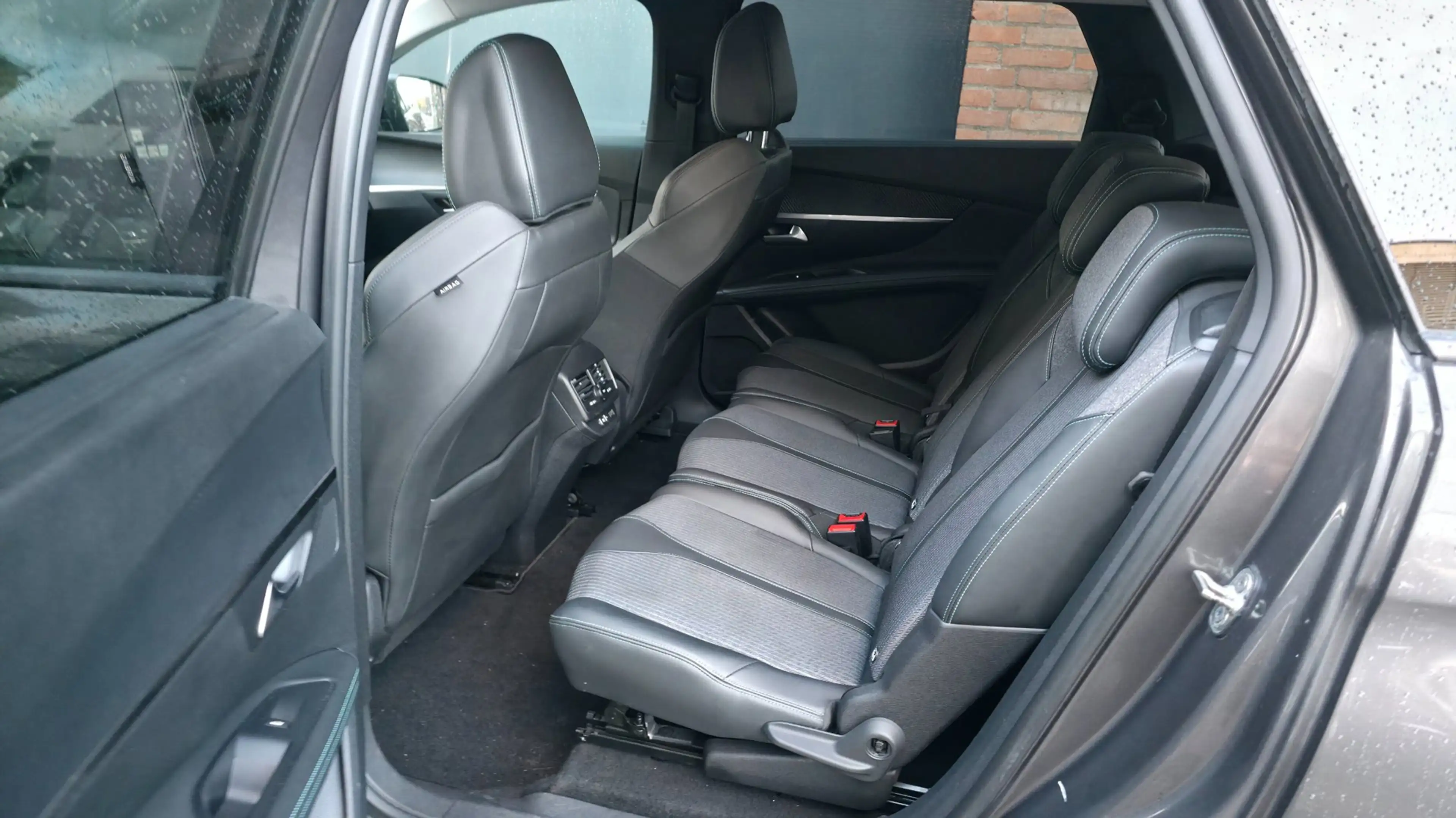 Peugeot 5008 1.2 l 130PK l Allure l 7 Pers. l groot scherm — photo 12
