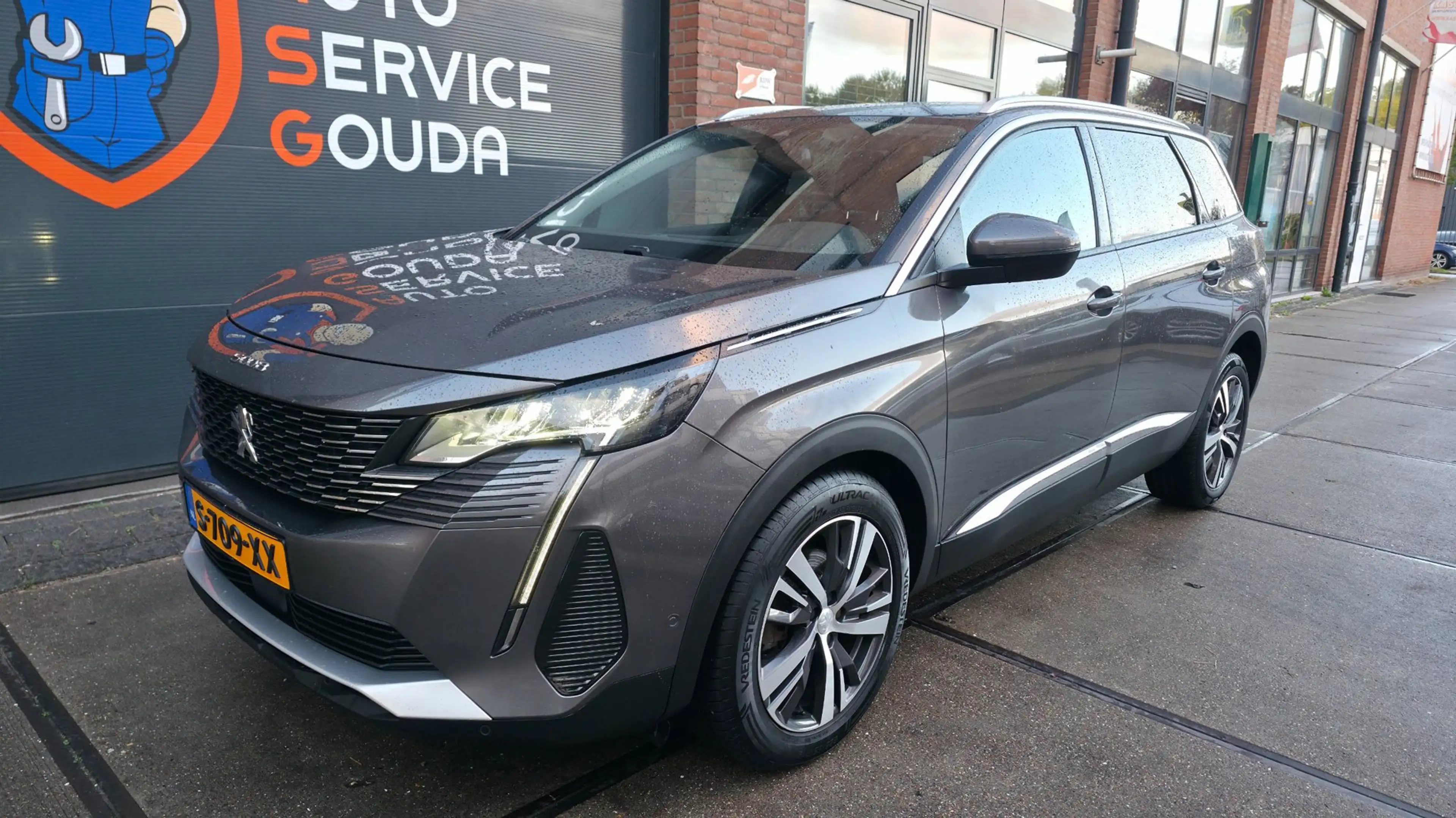 Peugeot 5008 1.2 l 130PK l Allure l 7 Pers. l groot scherm — photo 8