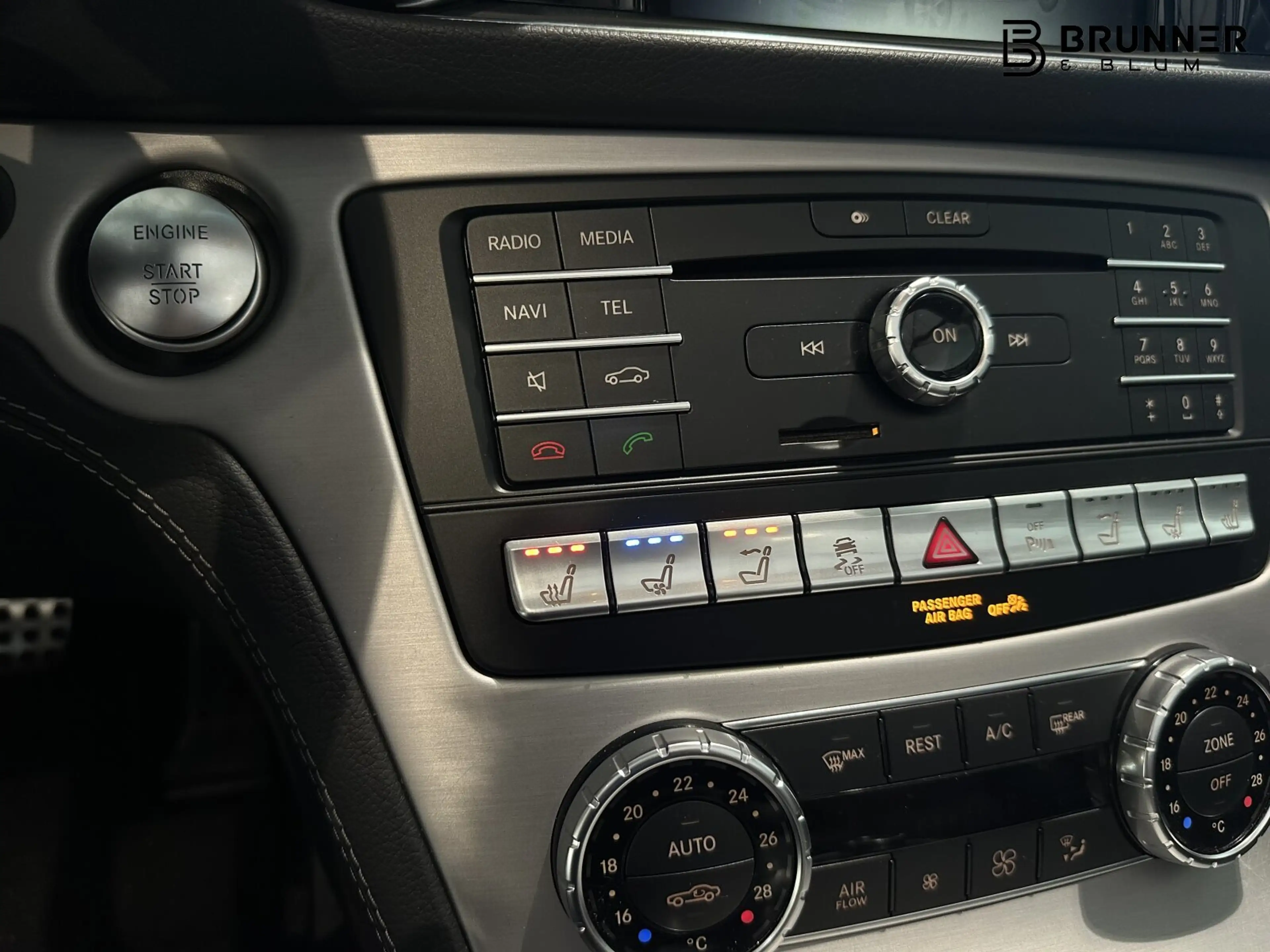 Mercedes-Benz SL 500 SL 500 AMG,Comand,Sitzlüft,Sound,Pano,Distronic, — photo 23
