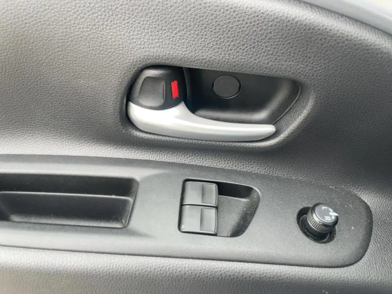Toyota Aygo X play, миниатюра 18