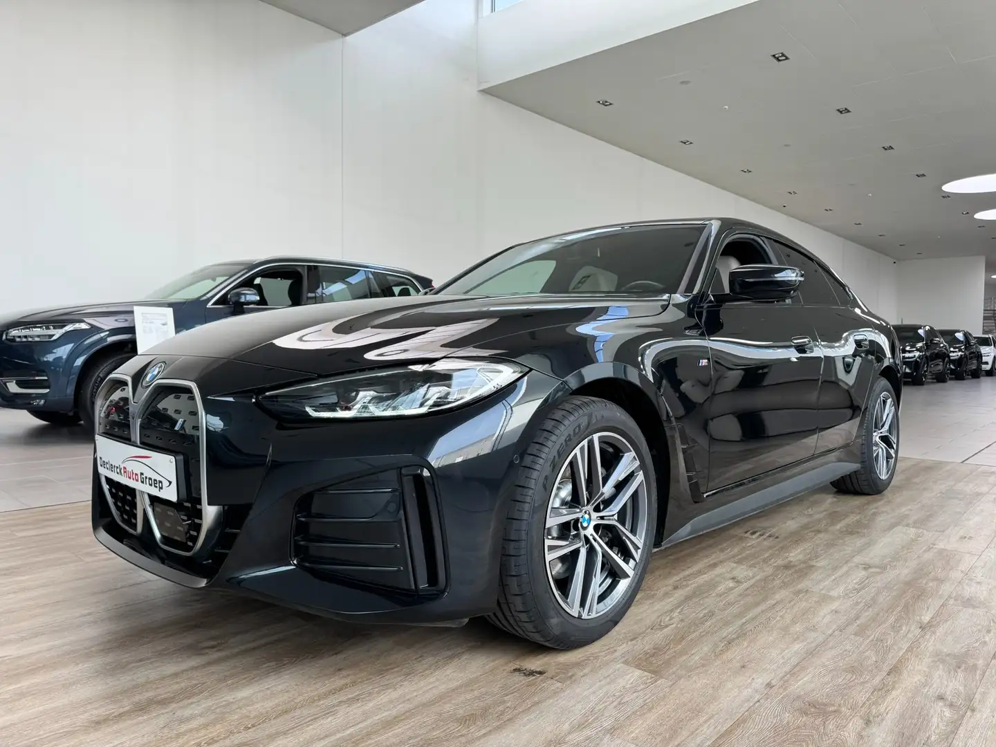 BMW i4 e35 GRAN COUPE* M-PACK*PANO*VELE OPTIES*TOPWAGEN ! Noir - 2