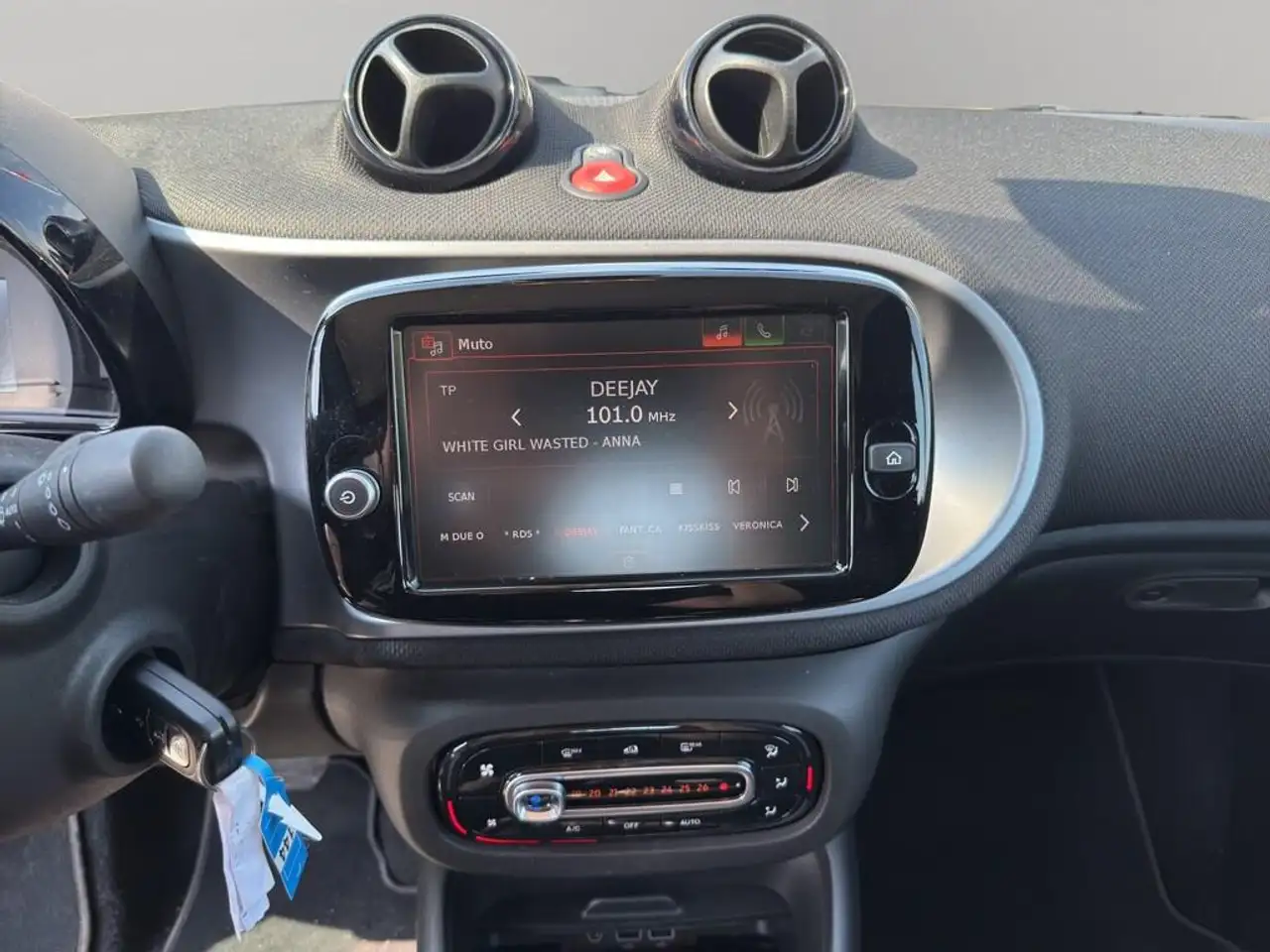 smart forTwo 2023 — фото 12