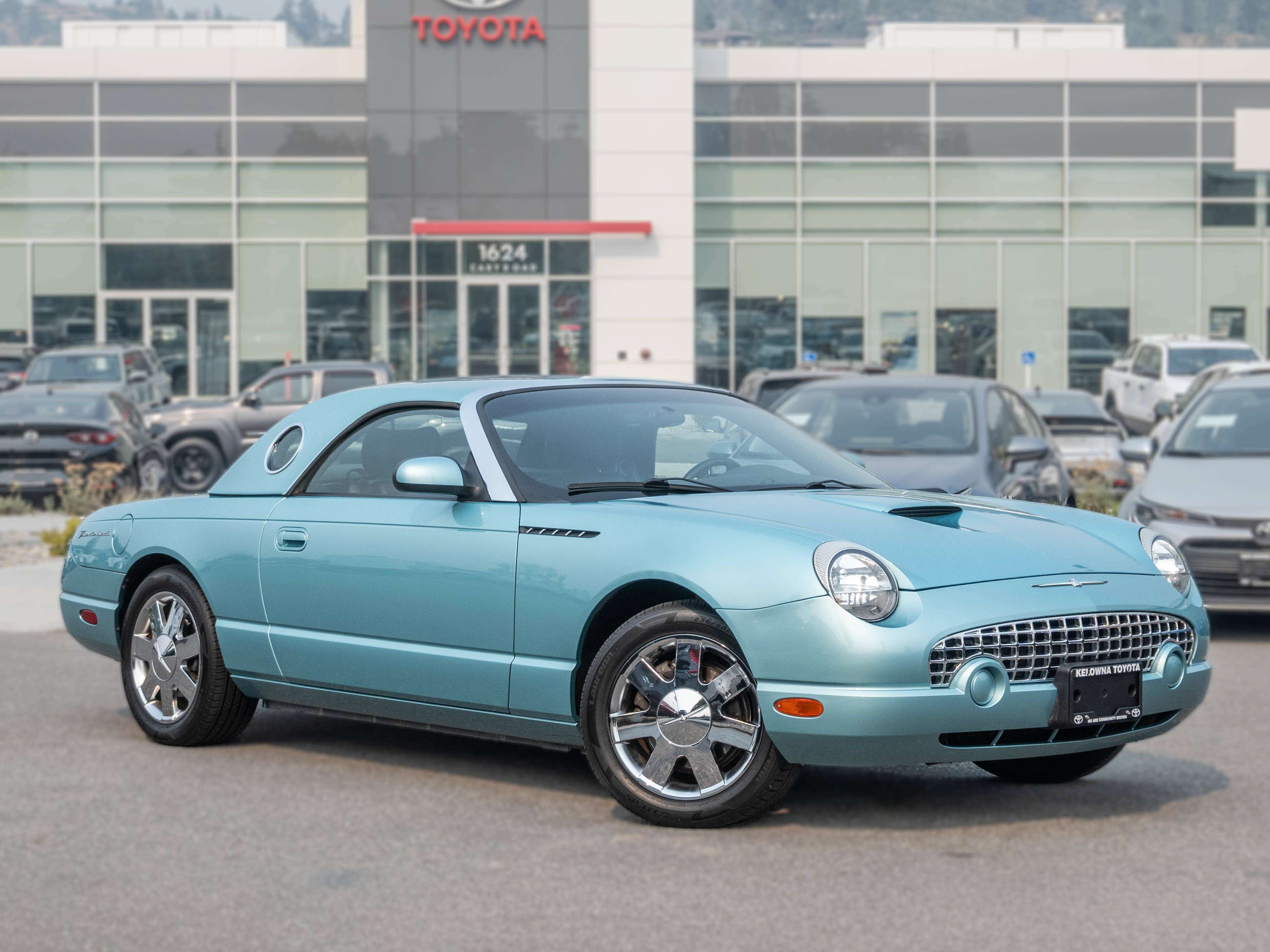 2002 Ford Thunderbird