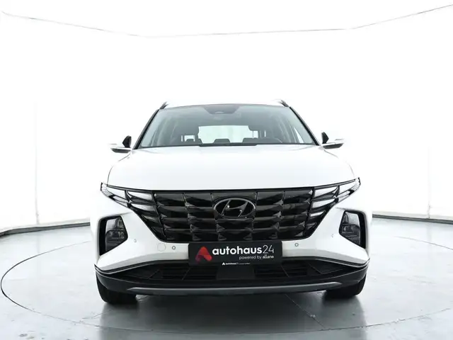 Hyundai Tucson view 2