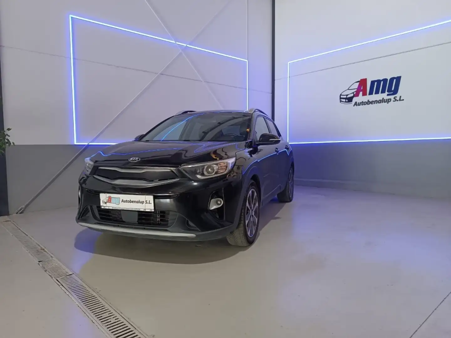 Kia Stonic 1.0 T-GDi Eco-Dynamic Drive 120 Negro - 1