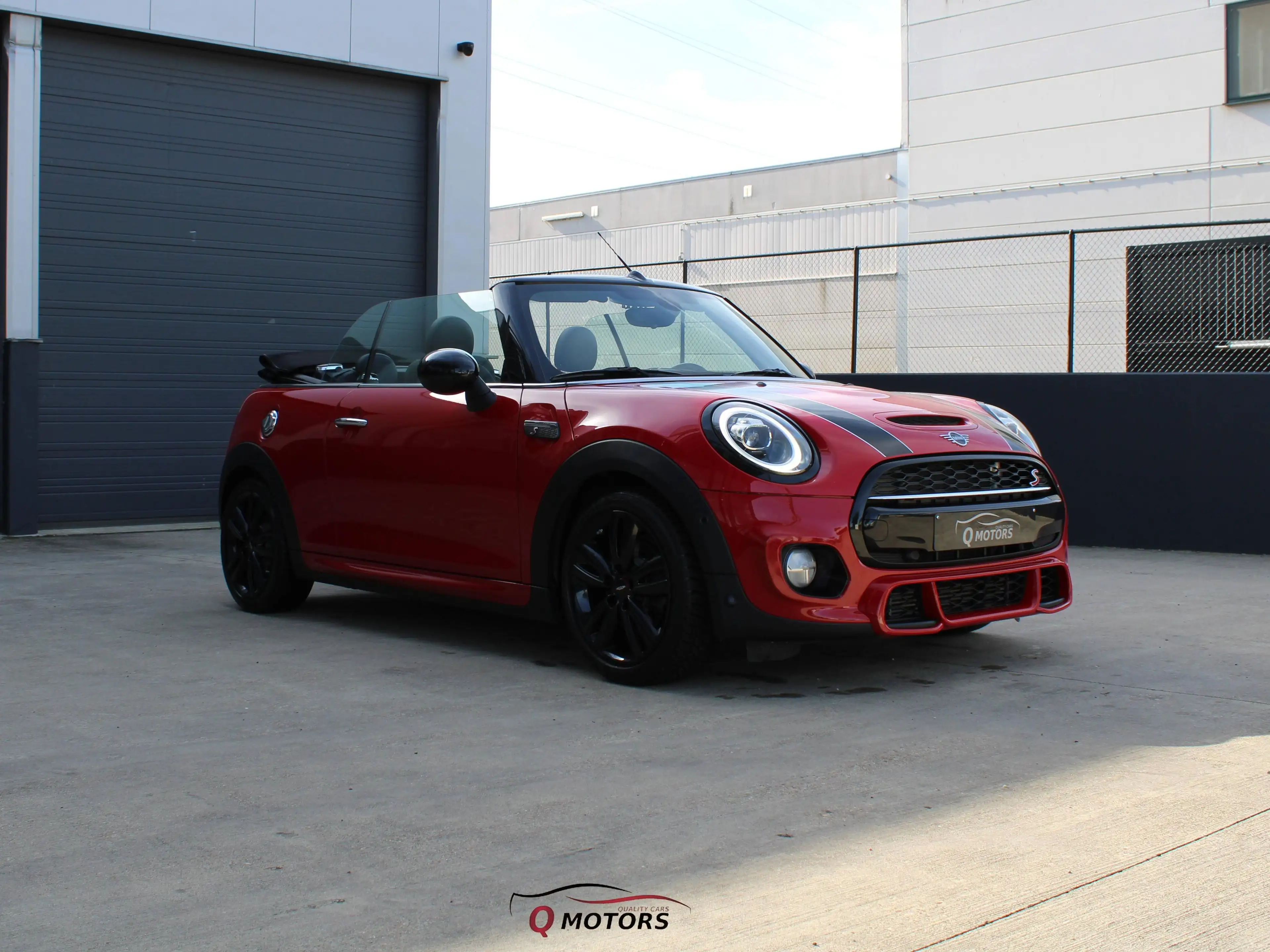 MINI Cooper S Cabrio JCW/LED/KEYLESS/HARMAN KARDON/CAMERA/CARPLAY/GARANTIE — photo 3