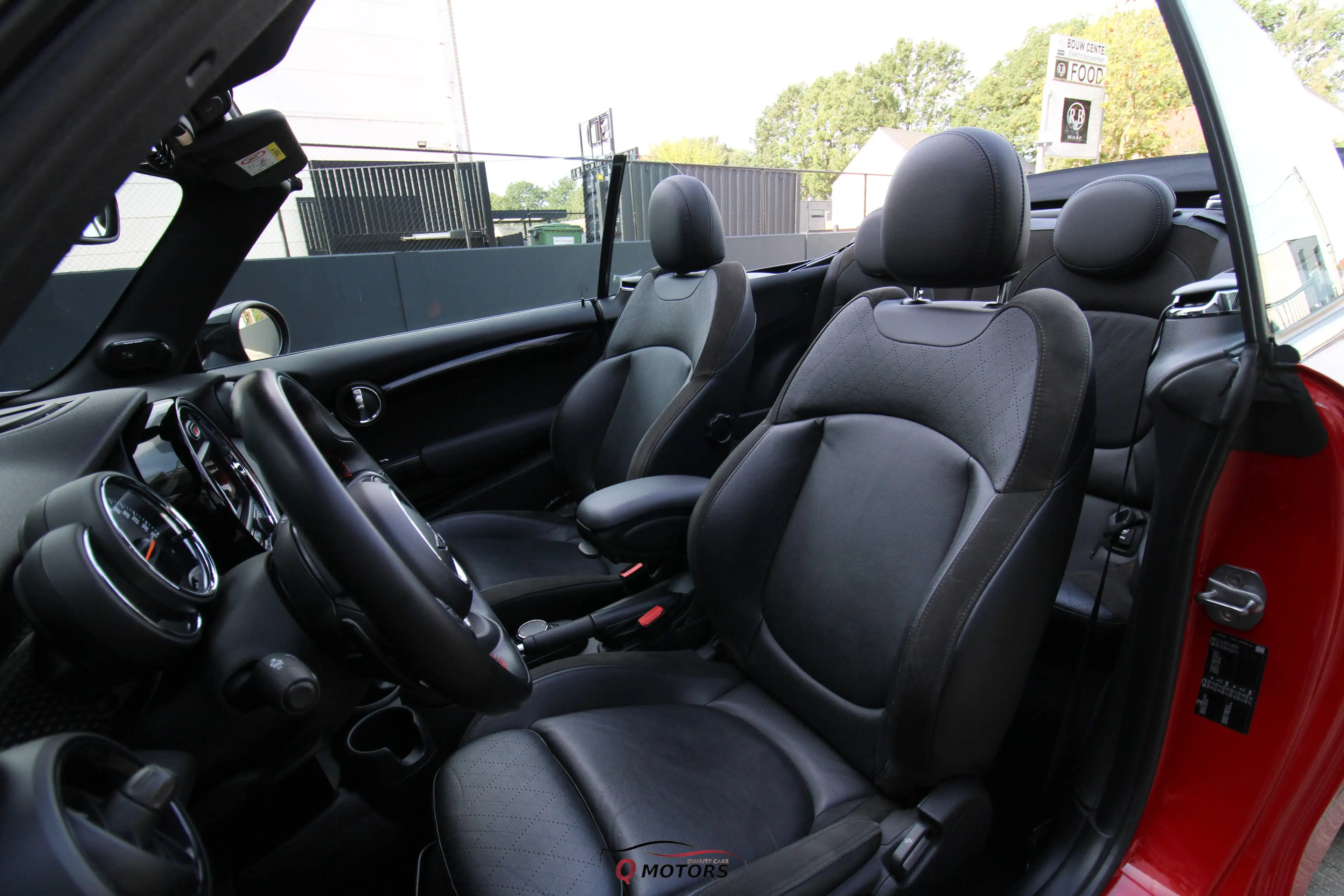 MINI Cooper S Cabrio JCW/LED/KEYLESS/HARMAN KARDON/CAMERA/CARPLAY/GARANTIE — photo 15