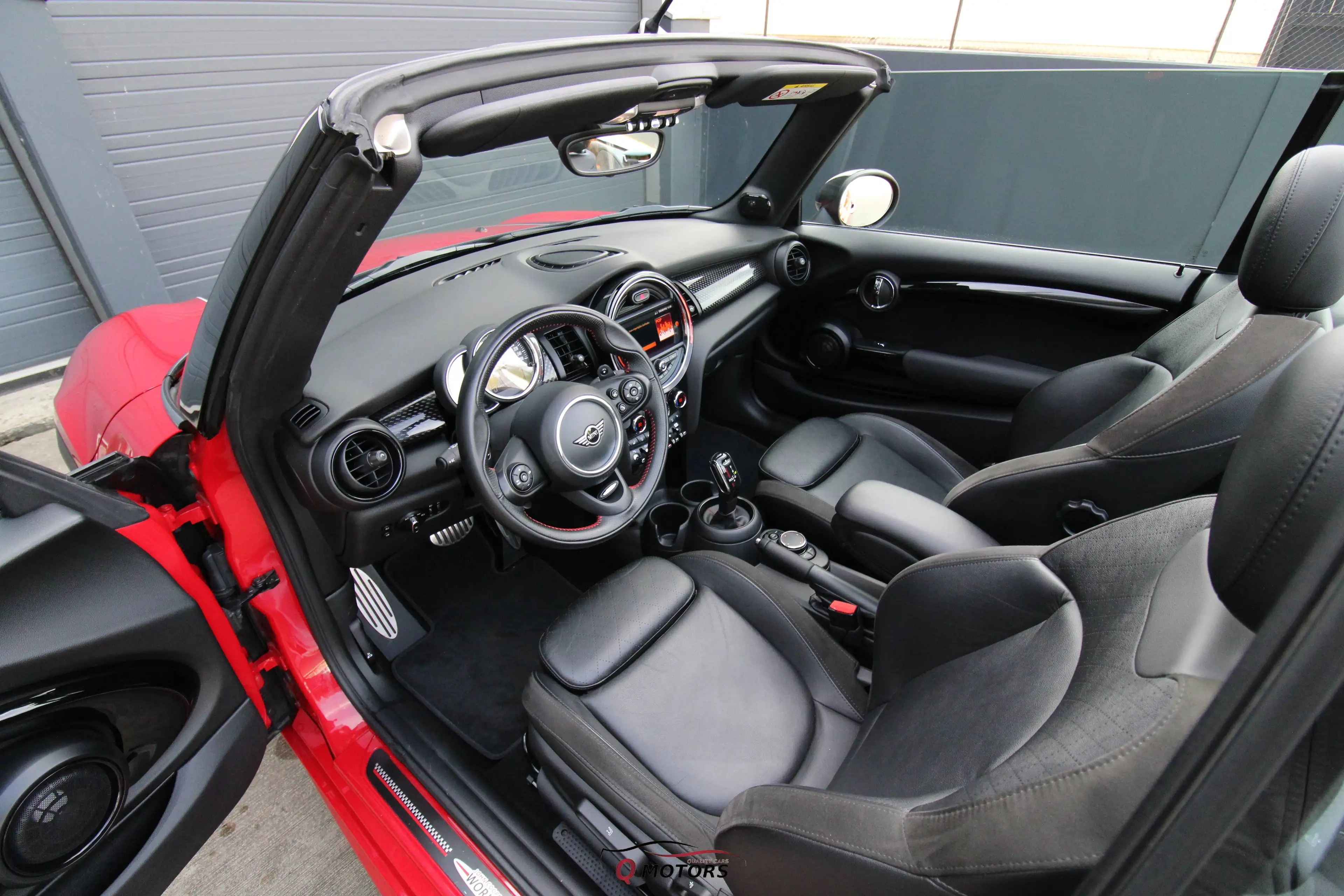 MINI Cooper S Cabrio JCW/LED/KEYLESS/HARMAN KARDON/CAMERA/CARPLAY/GARANTIE — photo 13