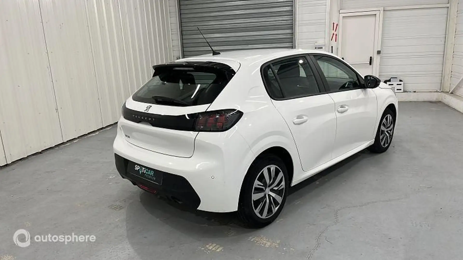 Peugeot 208 1.2 PureTech 100ch S\u0026S Active Pack - 2