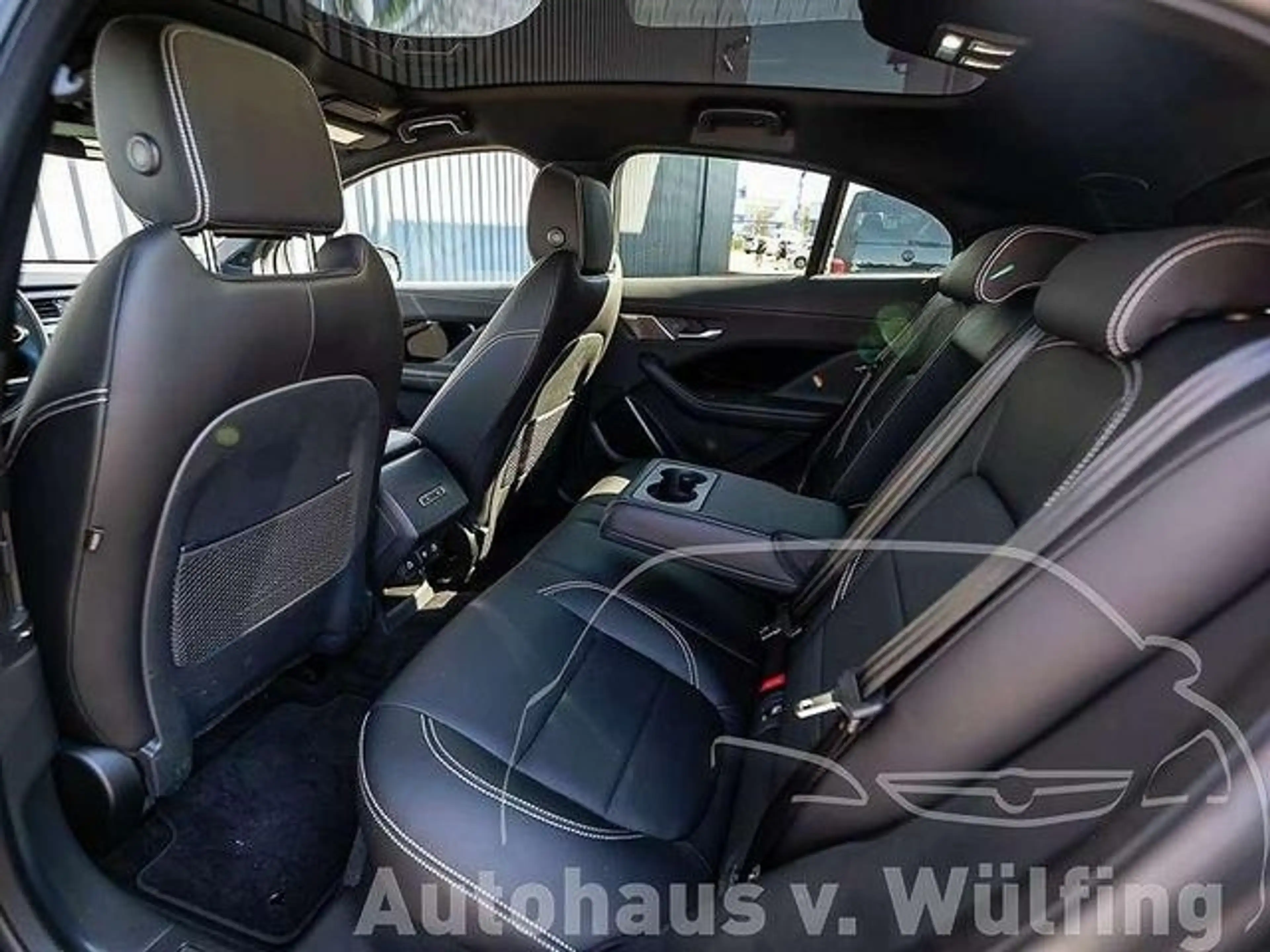 Jaguar I-Pace SE 320EV Black-Pack+Panoramadach+Leder+ — photo 13