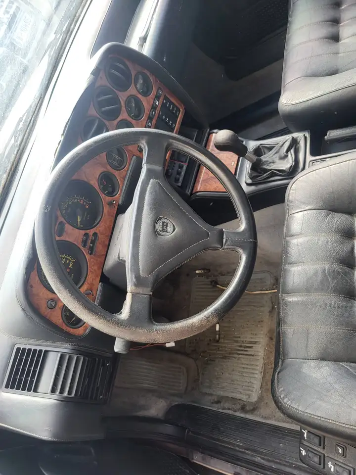 Lancia Thema 8.32 8V Ferrari, foto 7