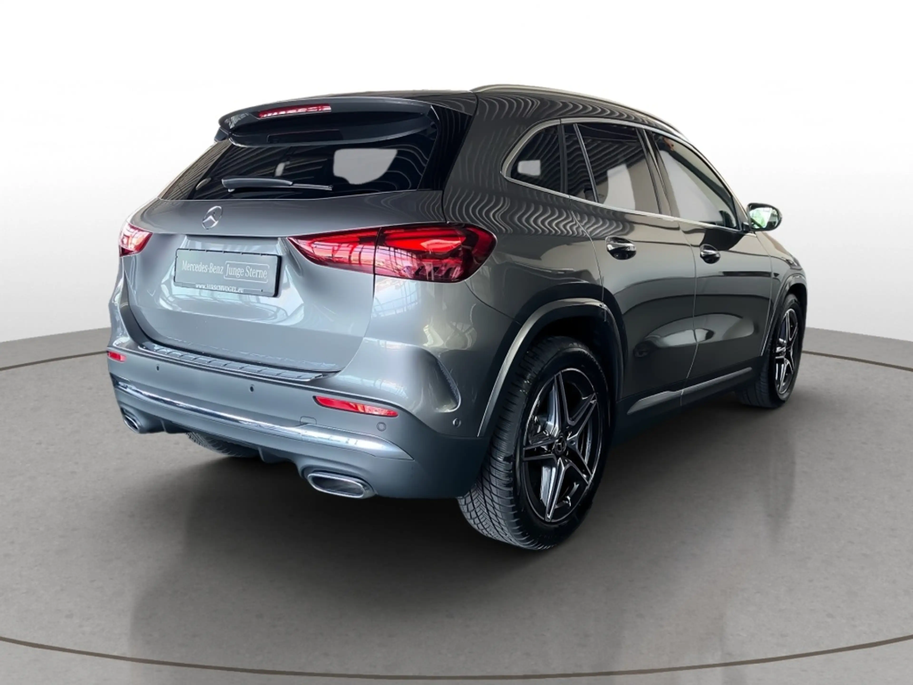 Mercedes-Benz GLA 200 EDITION AMG-Line+AHK+DISTR+KEYLESS+360°K — photo 5