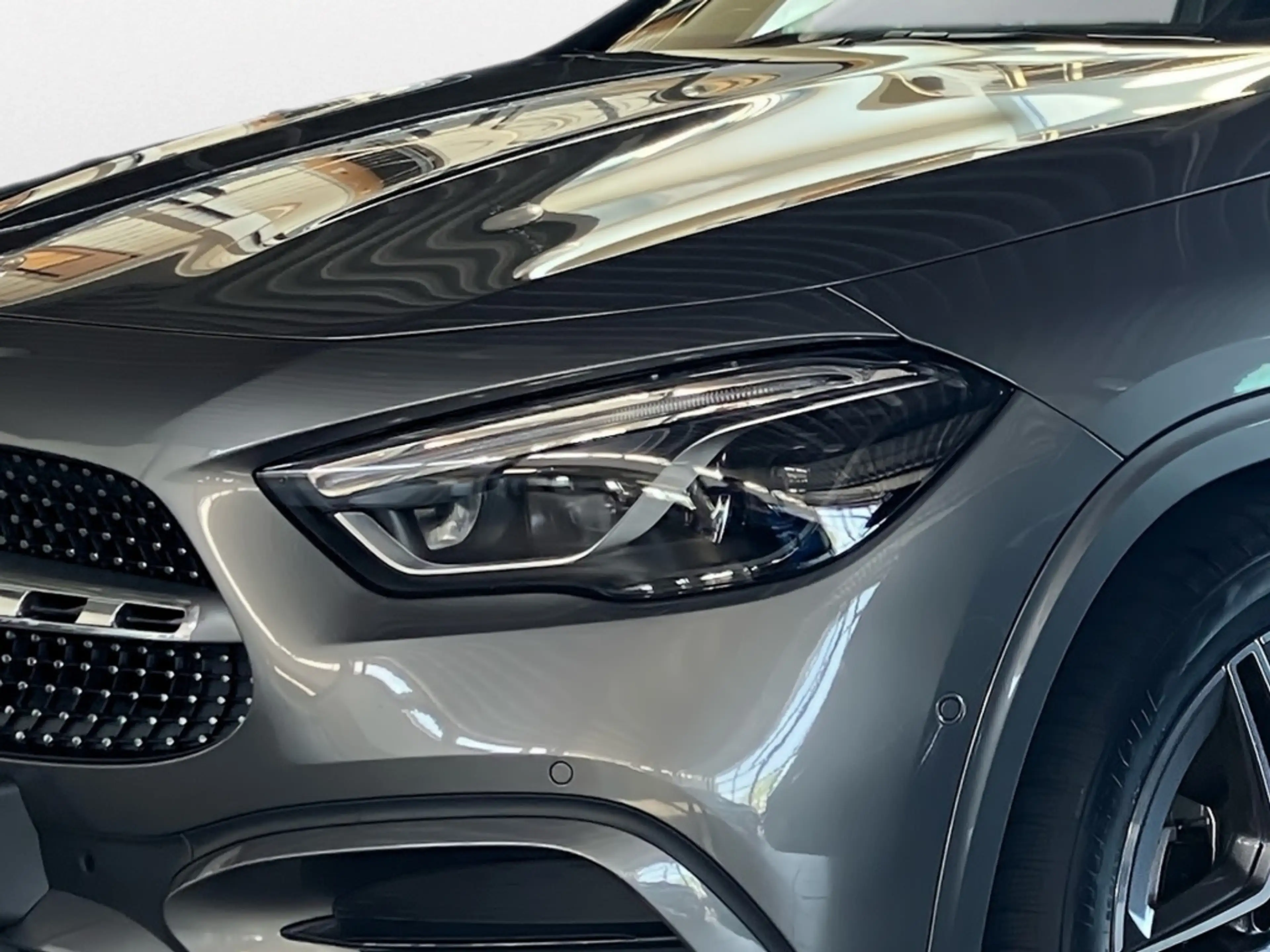 Mercedes-Benz GLA 200 EDITION AMG-Line+AHK+DISTR+KEYLESS+360°K — photo 15