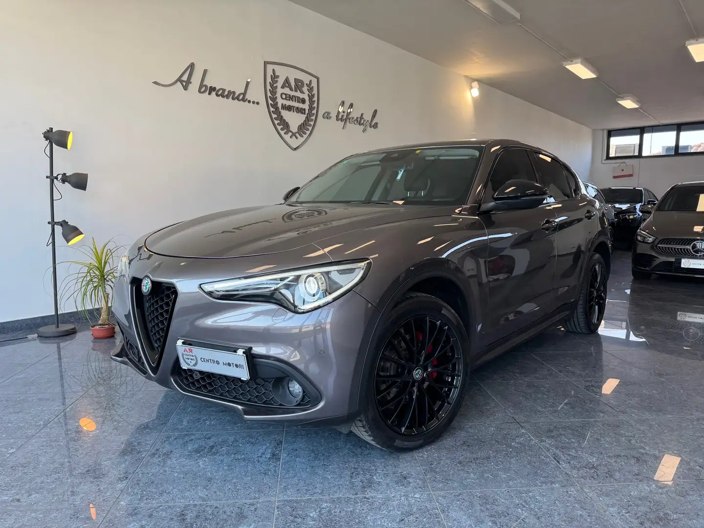 Alfa Romeo Stelvio 2.2t Executive Q4 210cv auto Pelle Cerchi 20 Full Grigio - 1