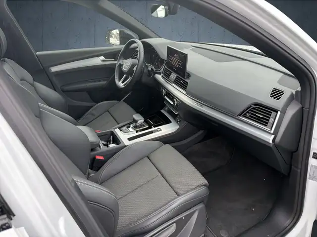 Audi Q5 view 15